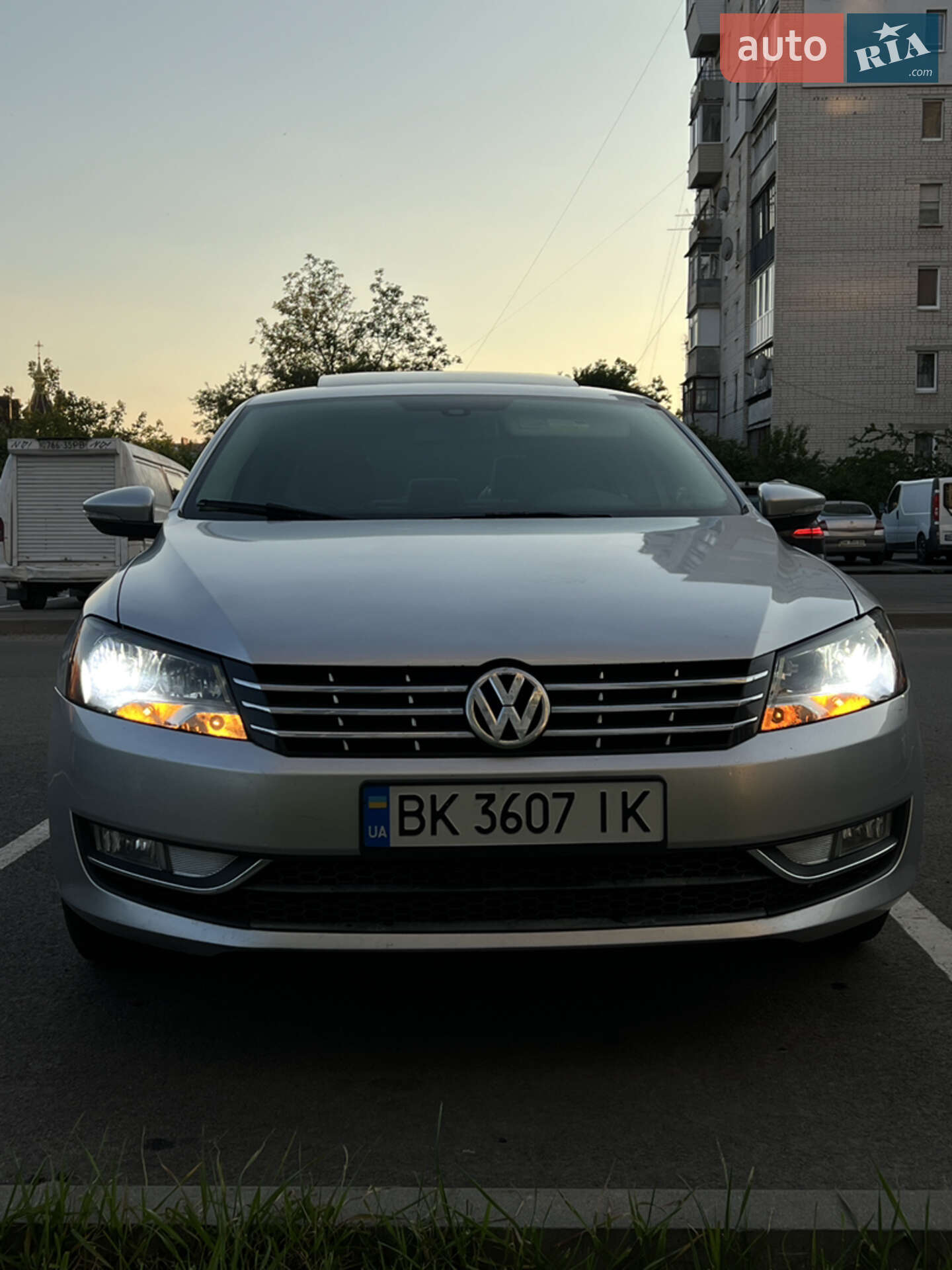 VOLKSWAGEN PASSAT 2014