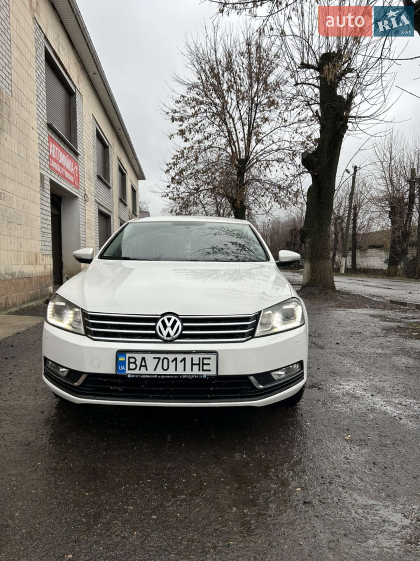 VOLKSWAGEN PASSAT 2012