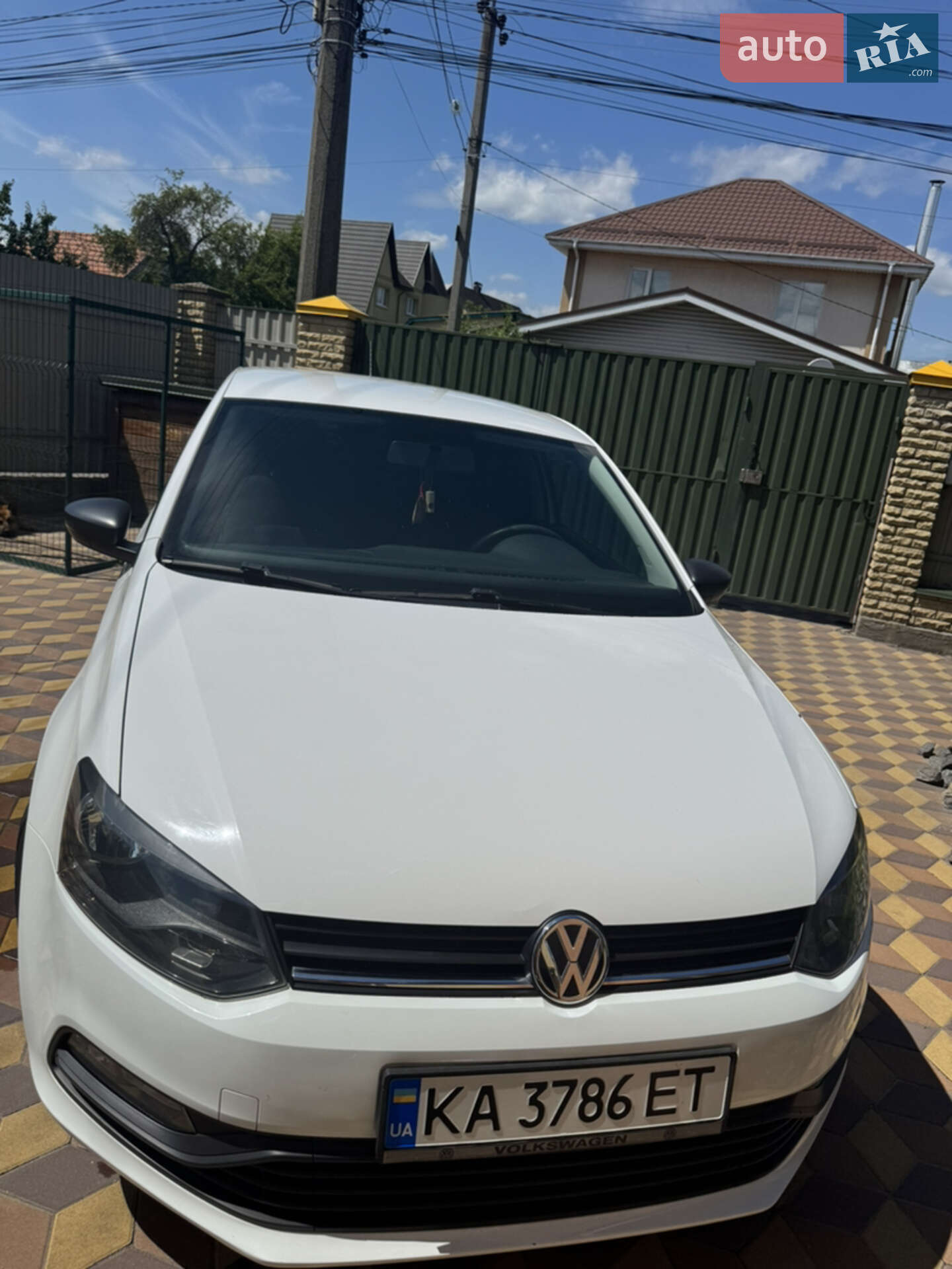 VOLKSWAGEN POLO 2016