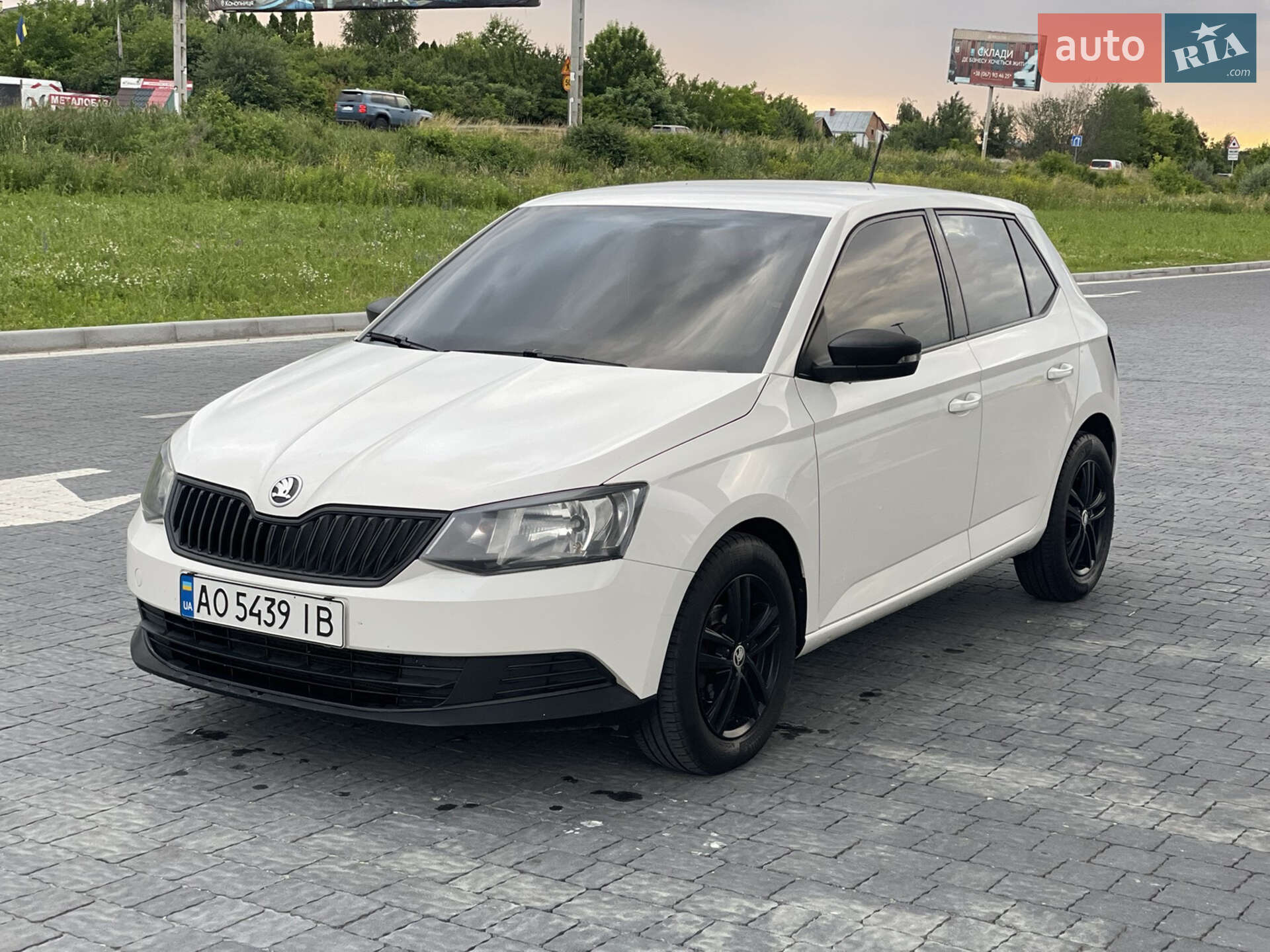Головне фото звіту автомобіля SKODA FABIA 2016