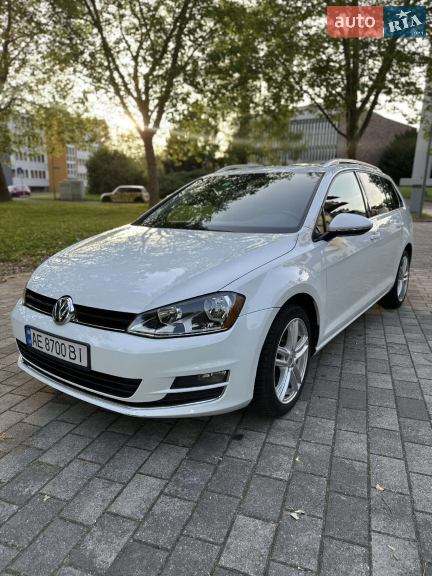 VOLKSWAGEN GOLF VARIANT 2015