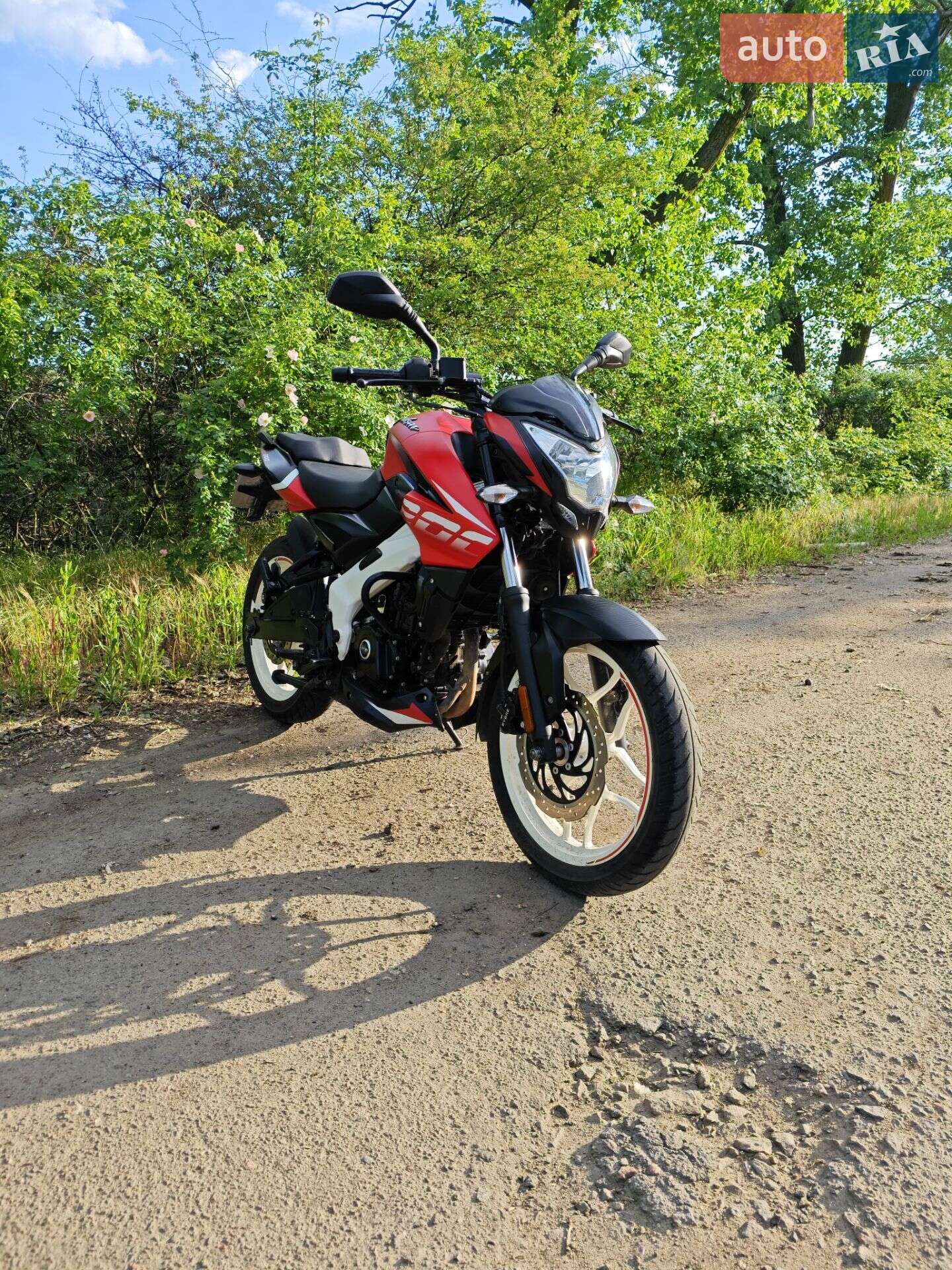 BAJAJ PULSAR NS200 2021