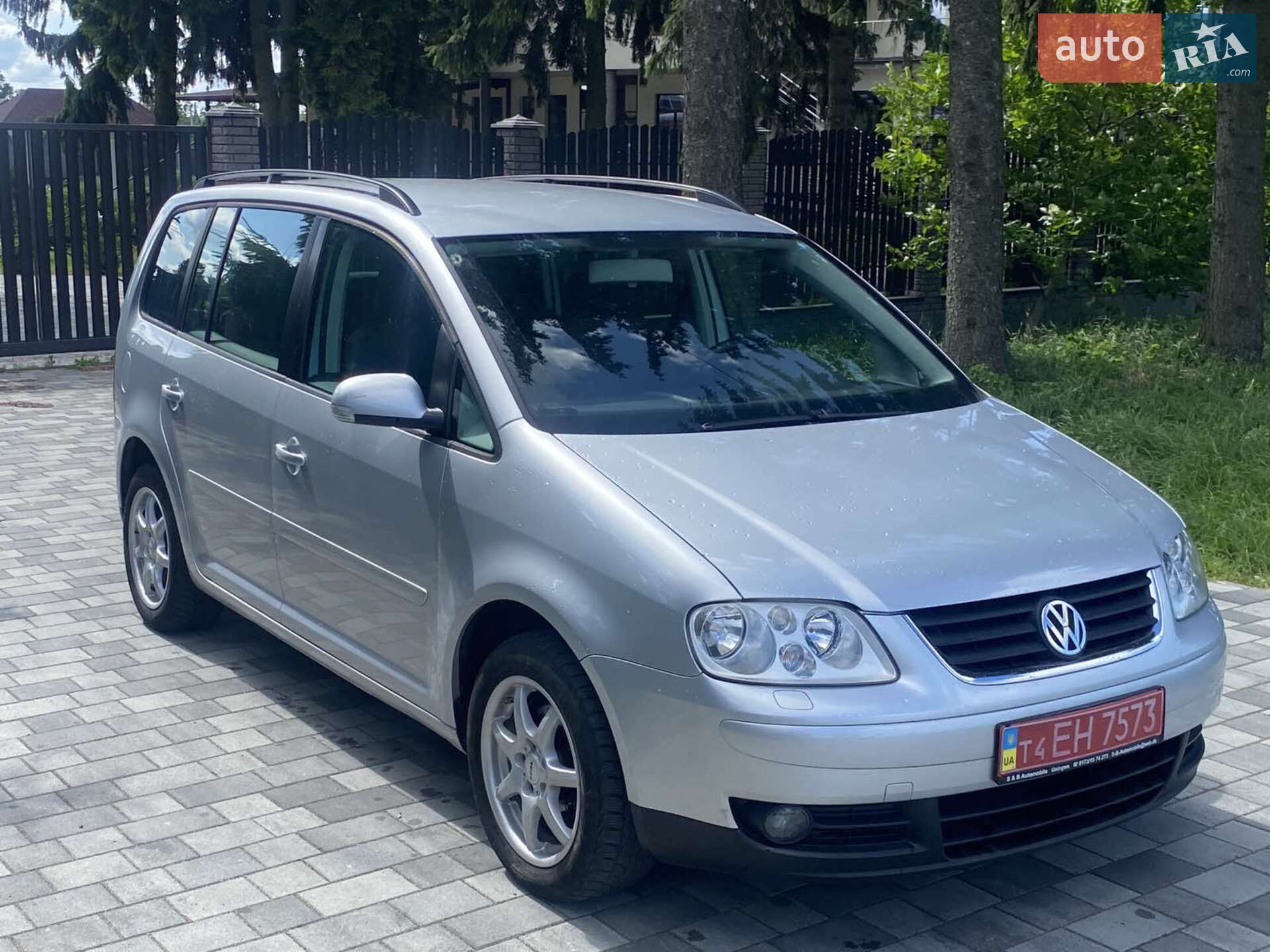 VOLKSWAGEN TOURAN 2003