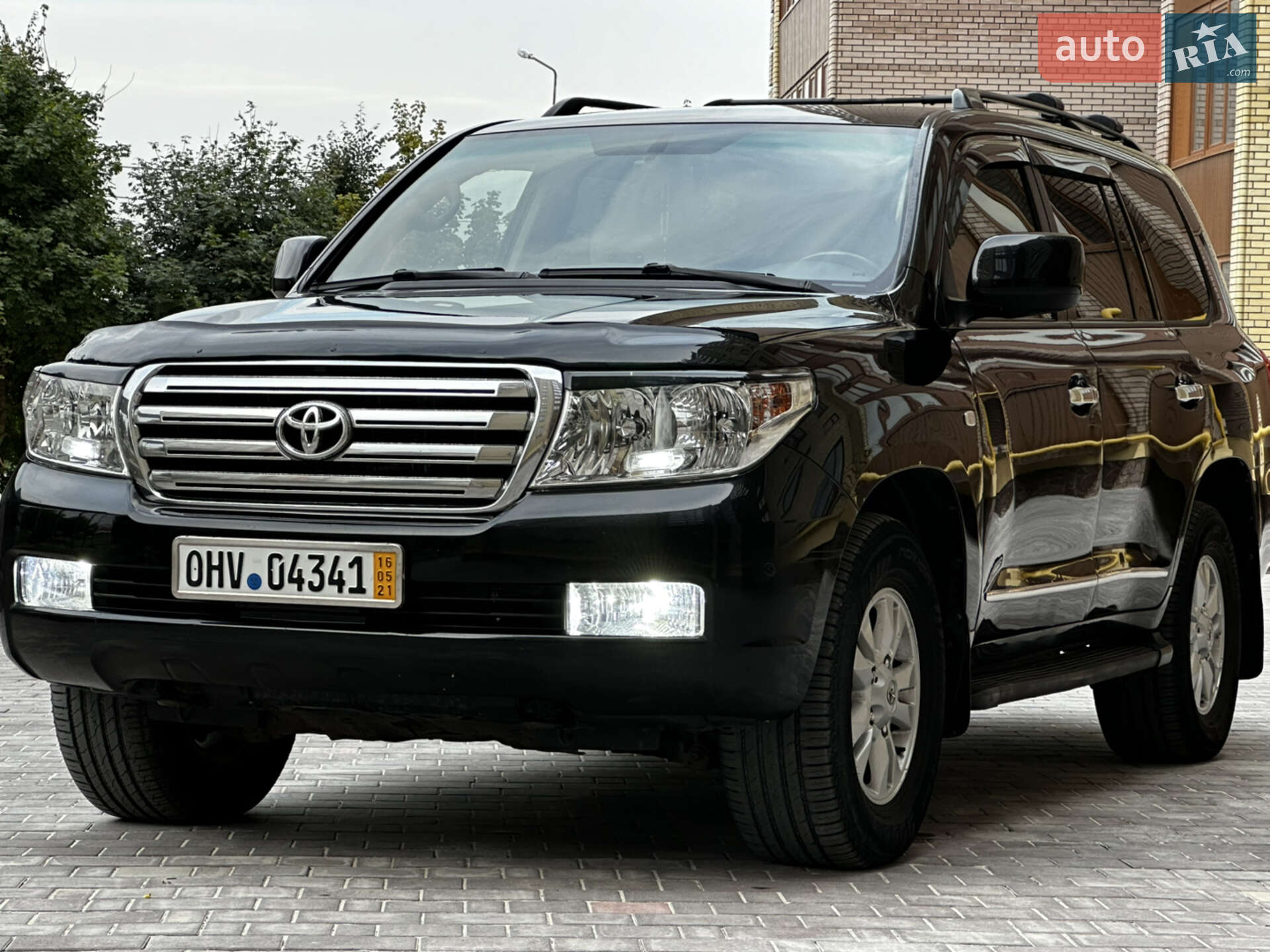 Головне фото звіту автомобіля TOYOTA LAND CRUISER 200 2010
