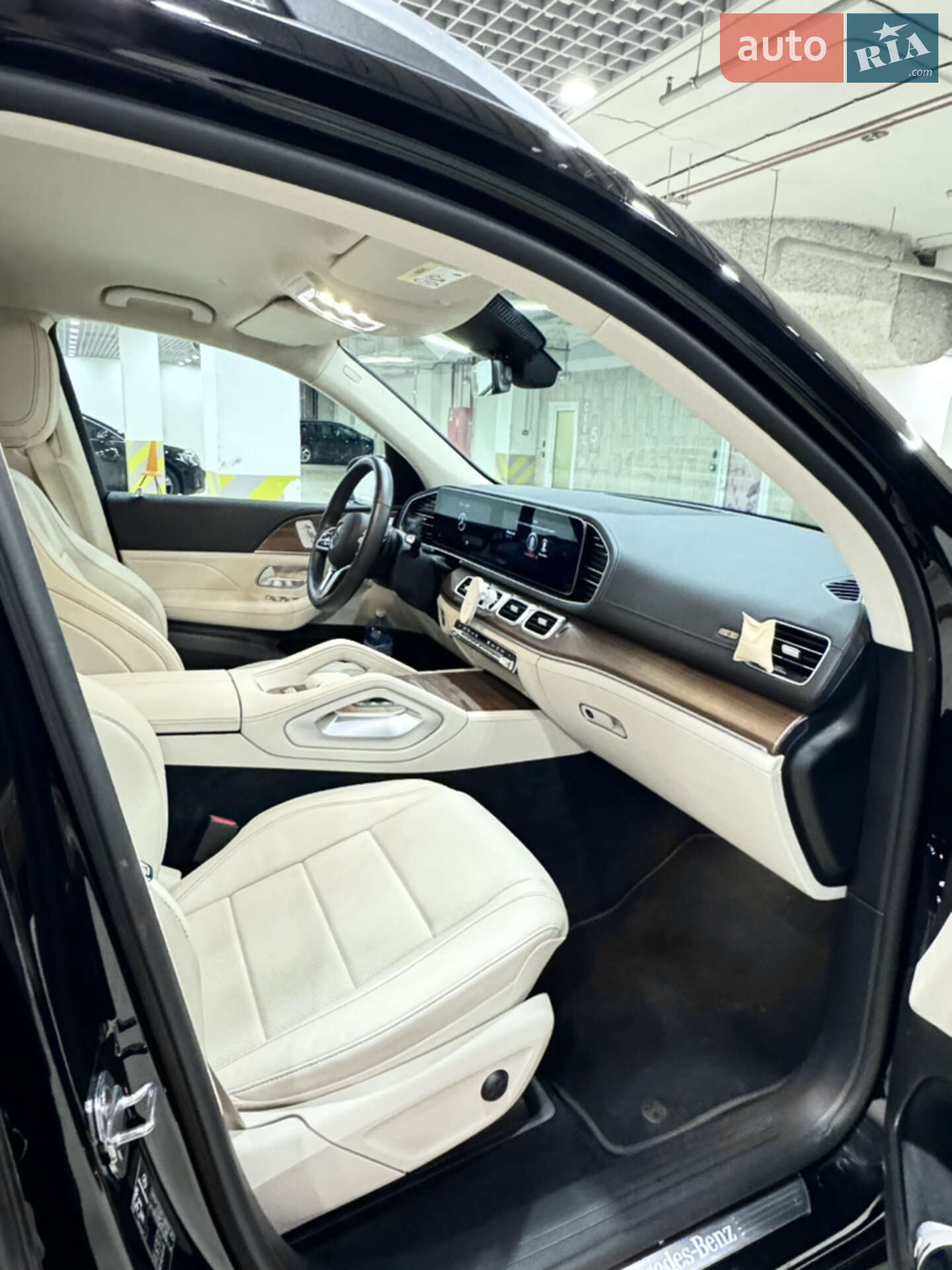 MERCEDES-BENZ GLE 400D 2022