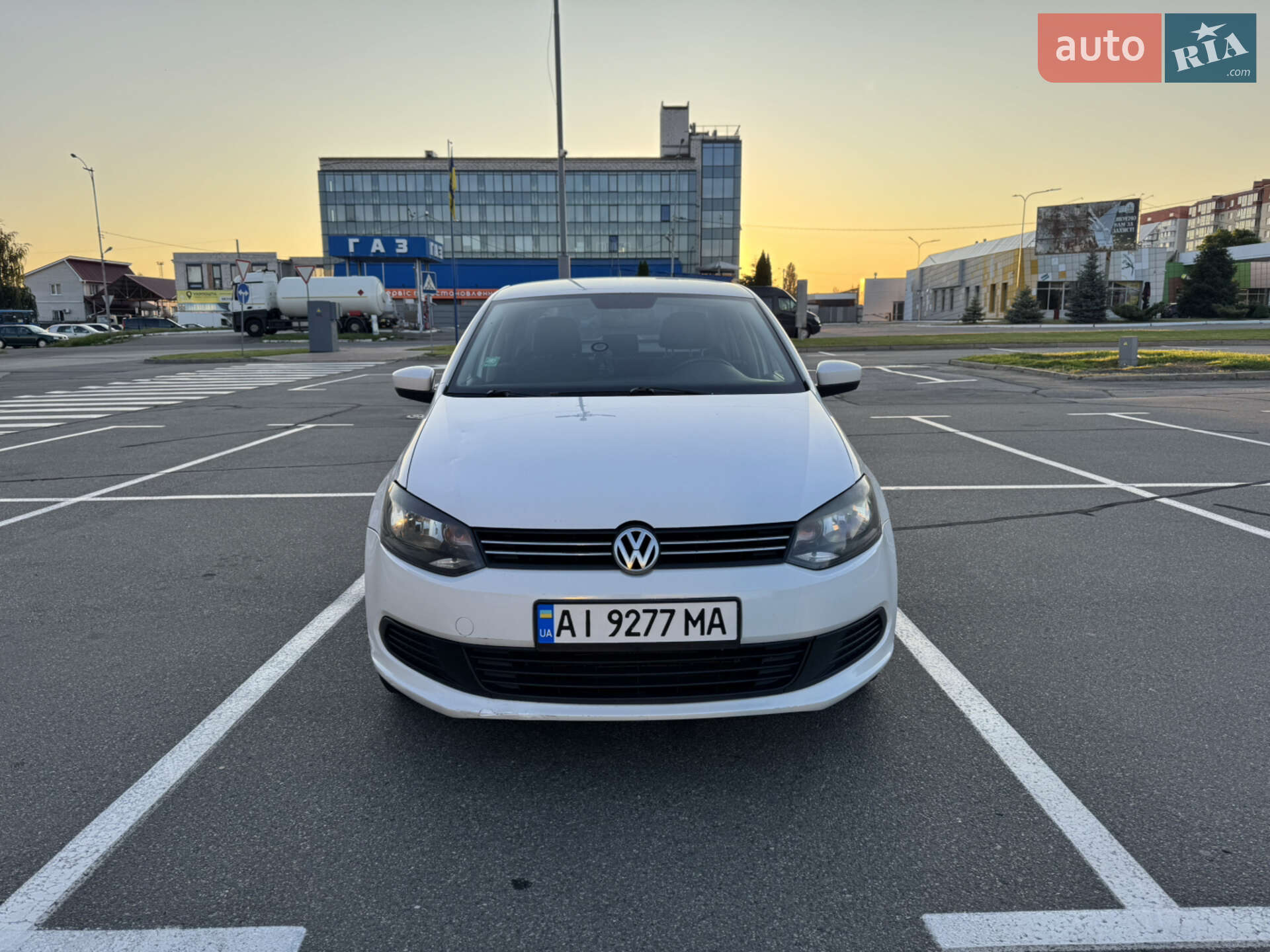 VOLKSWAGEN POLO 2011