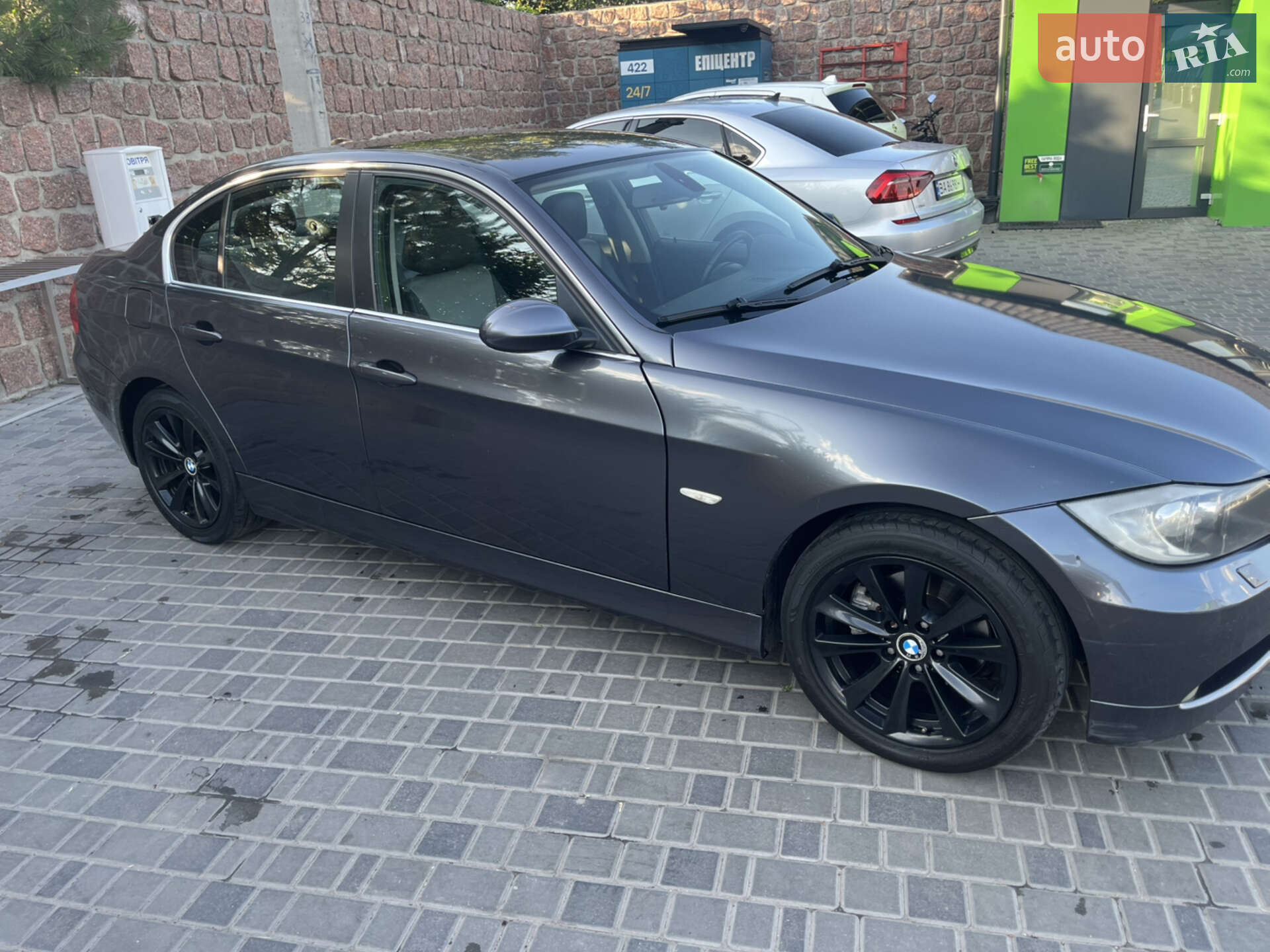 BMW 323I 2005
