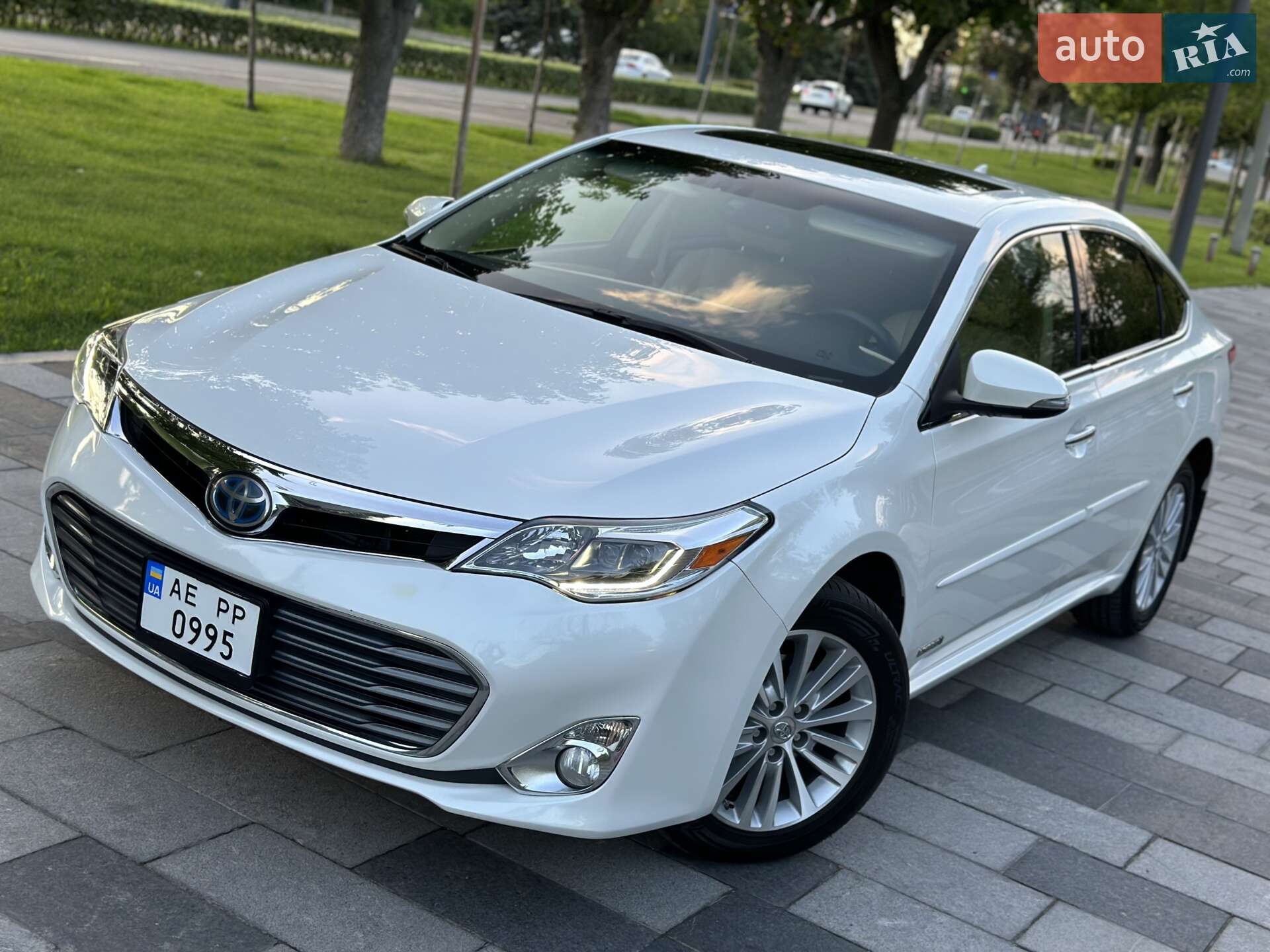 TOYOTA AVALON 2014