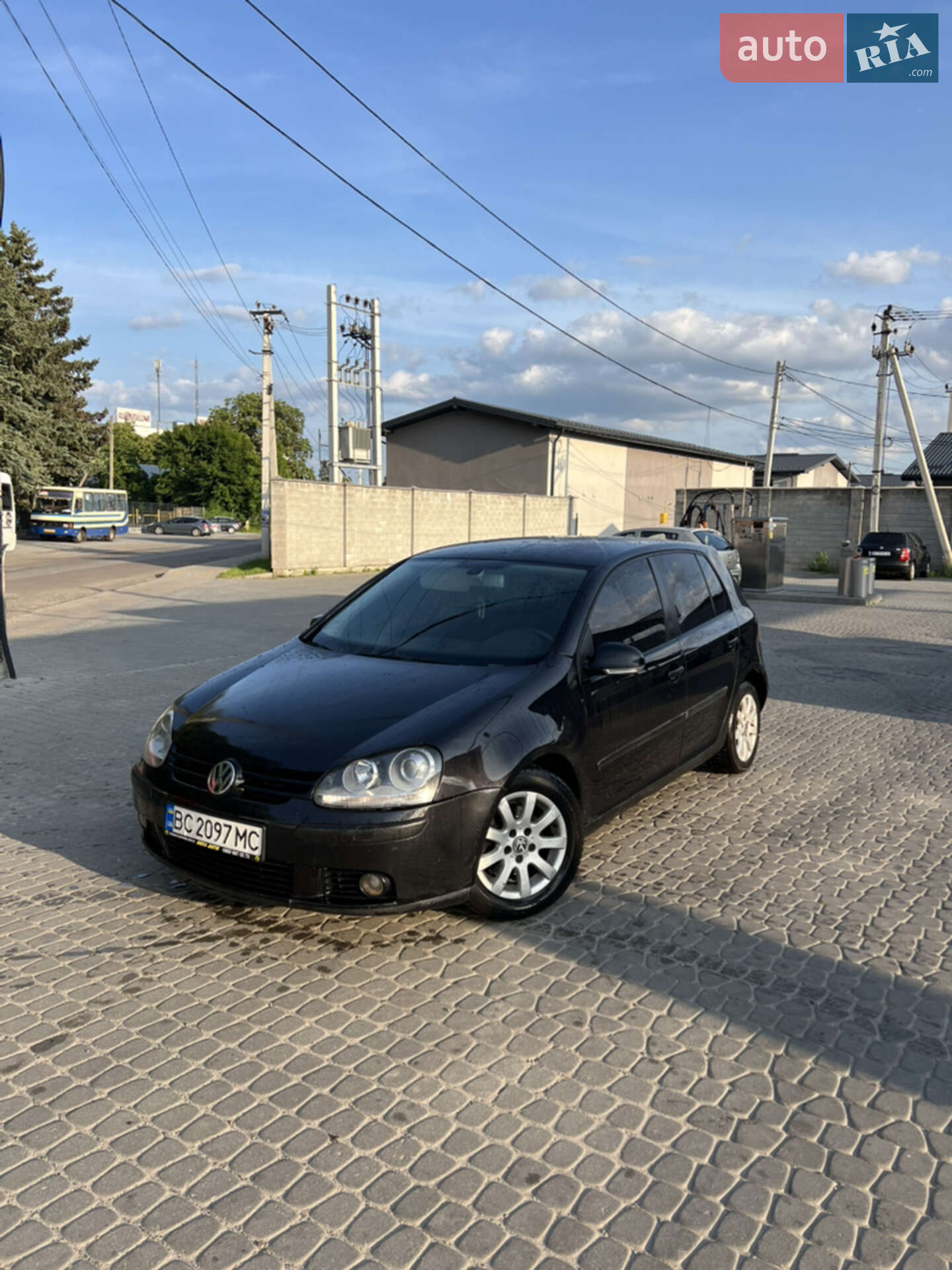 VOLKSWAGEN GOLF 2004
