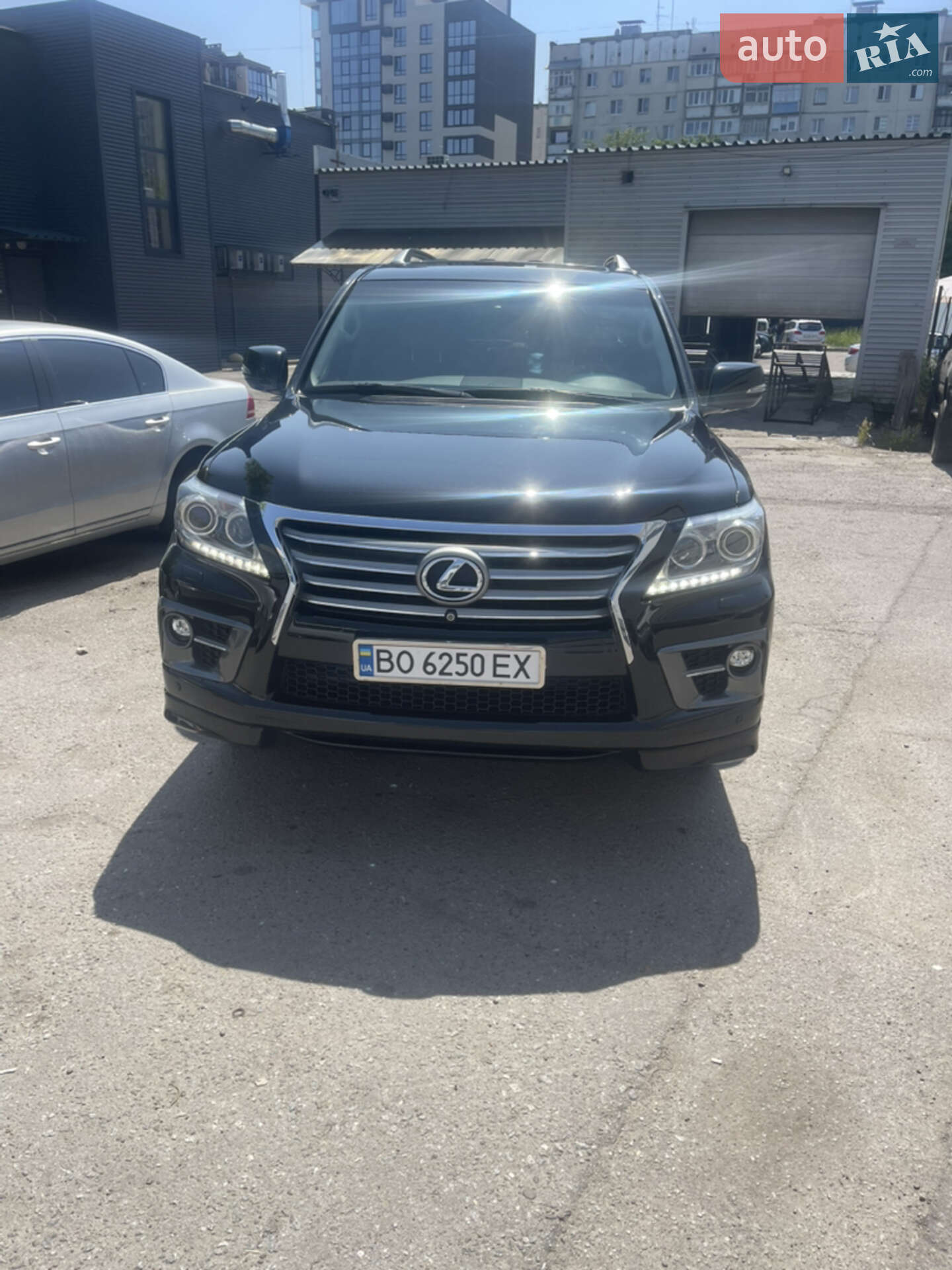LEXUS LX 570 2013