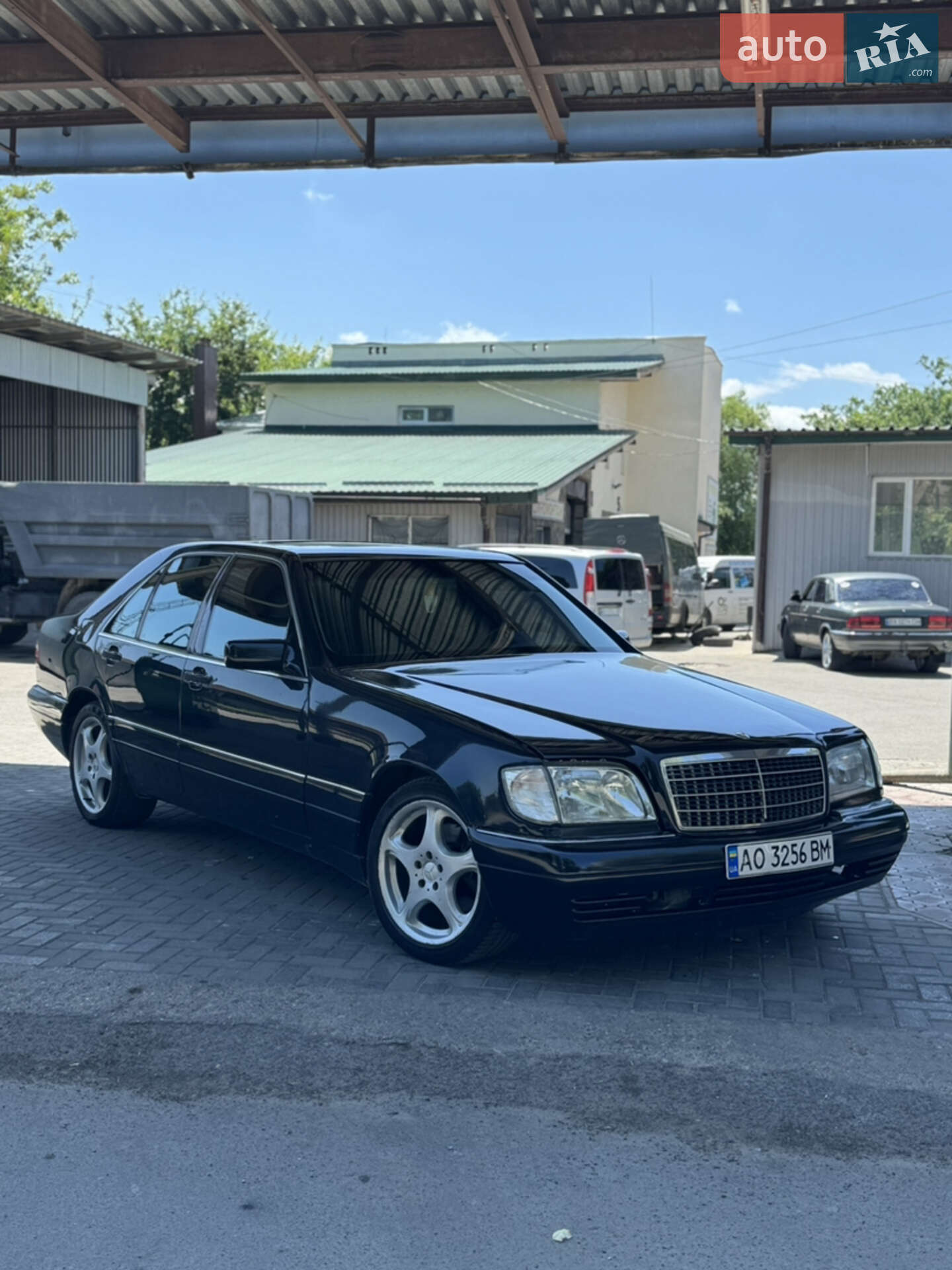 Mercedes-Benz S-Class 1997