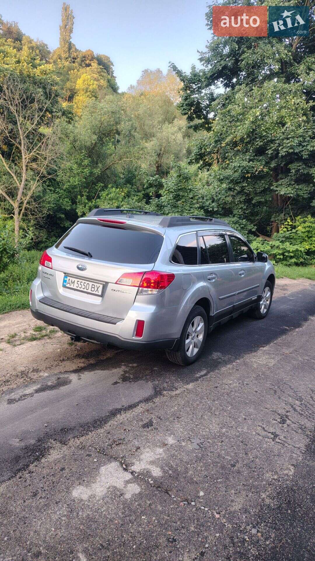 SUBARU OUTBACK 2012