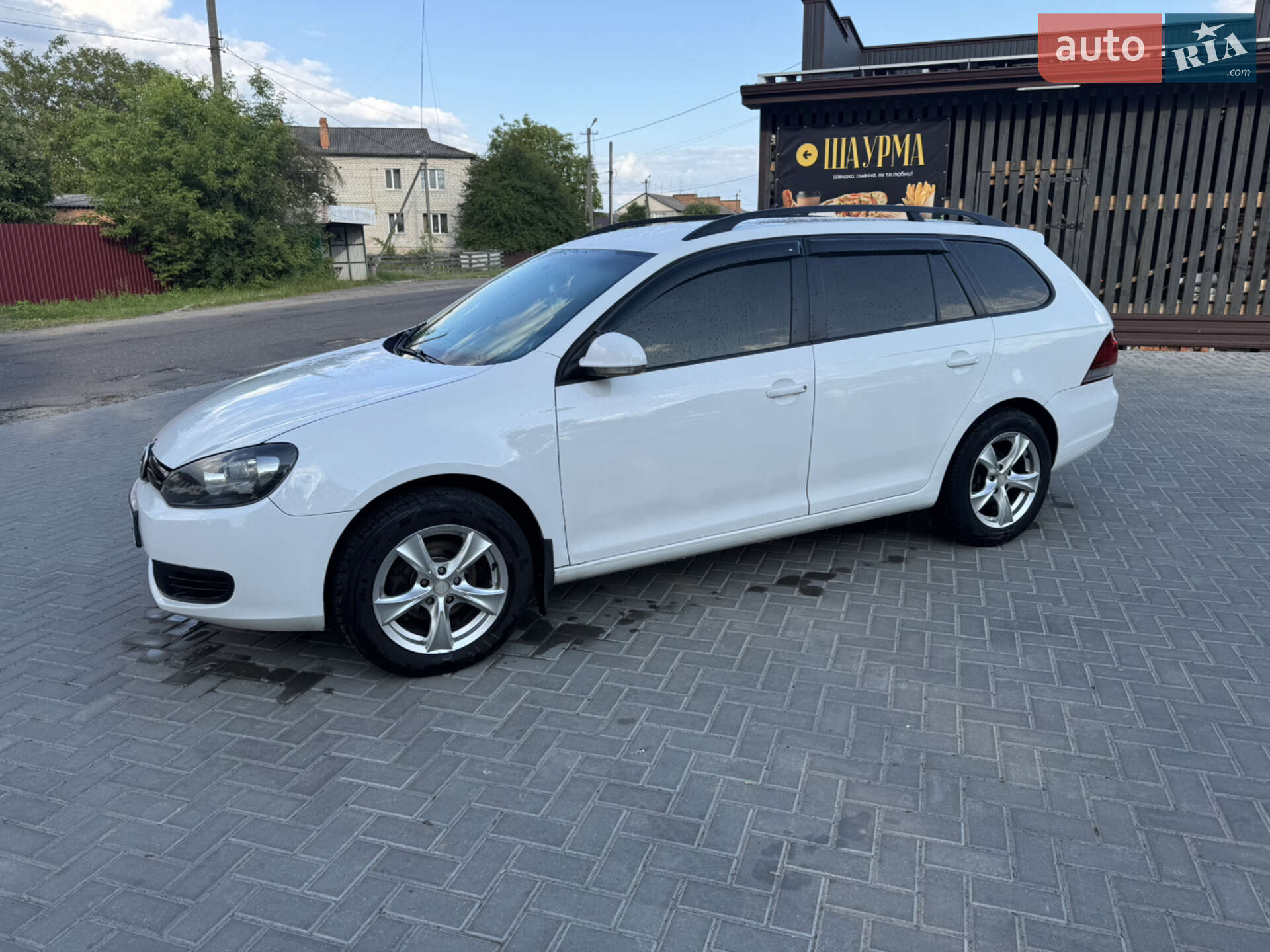 VOLKSWAGEN GOLF 2011