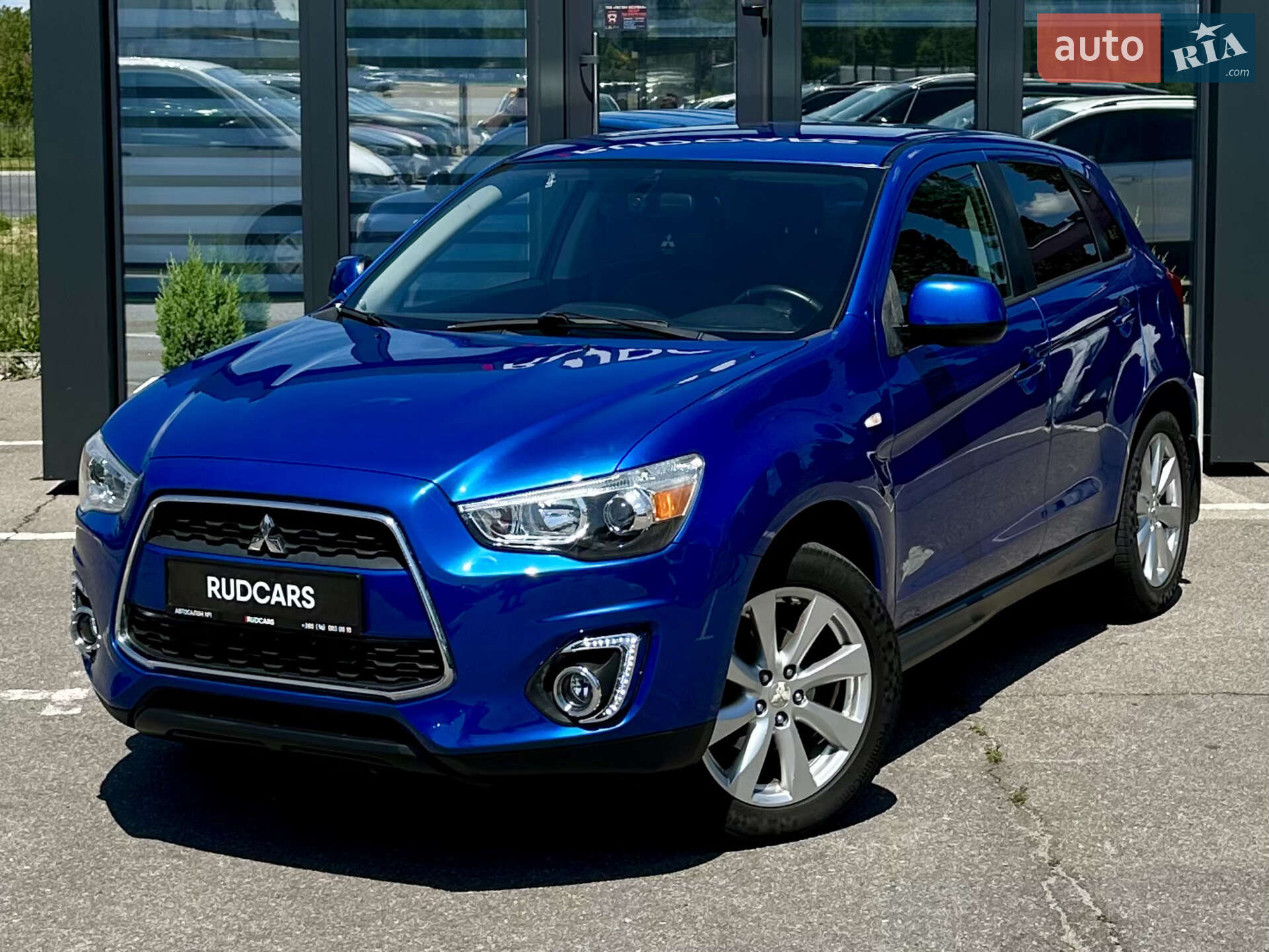 MITSUBISHI OUTLANDER 2015