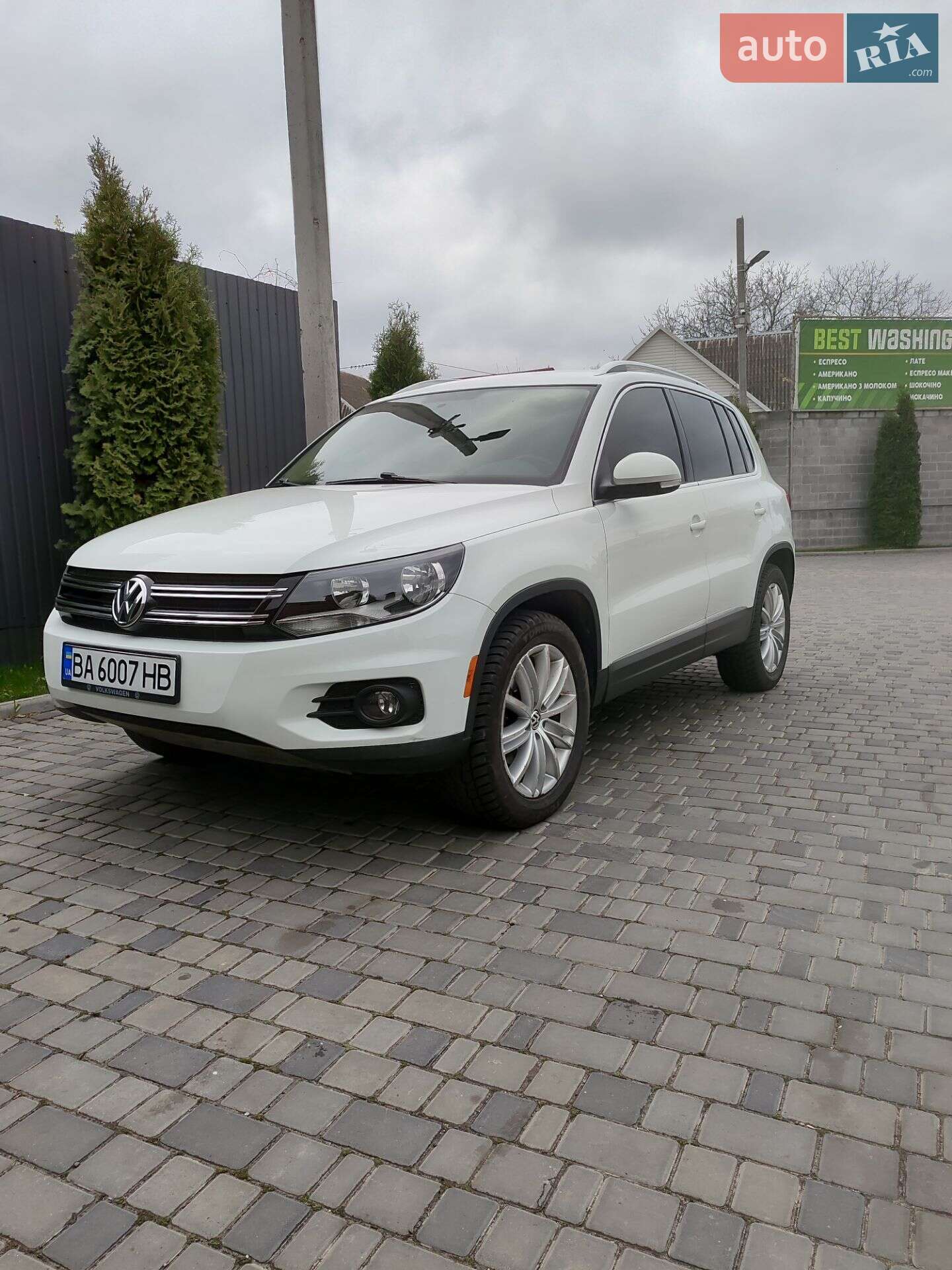 VOLKSWAGEN TIGUAN 2013