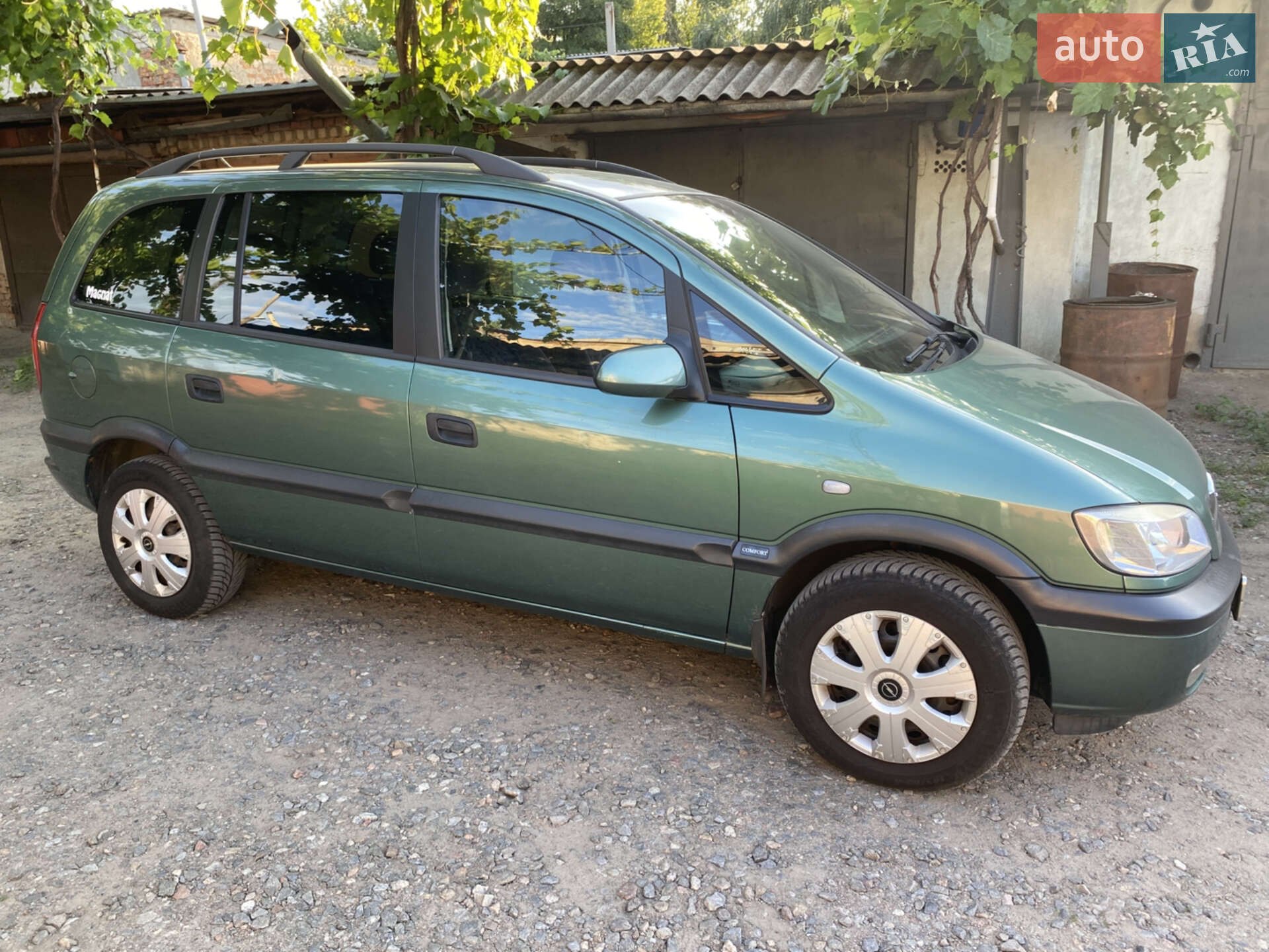 OPEL ZAFIRA 2000