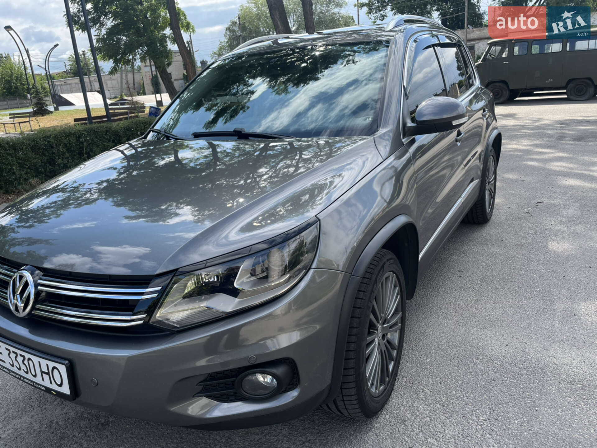 VOLKSWAGEN TIGUAN 2012