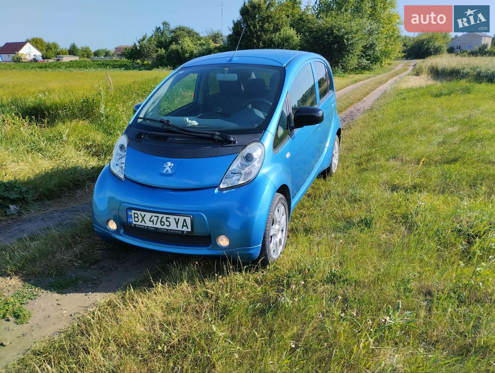 PEUGEOT ION 2011