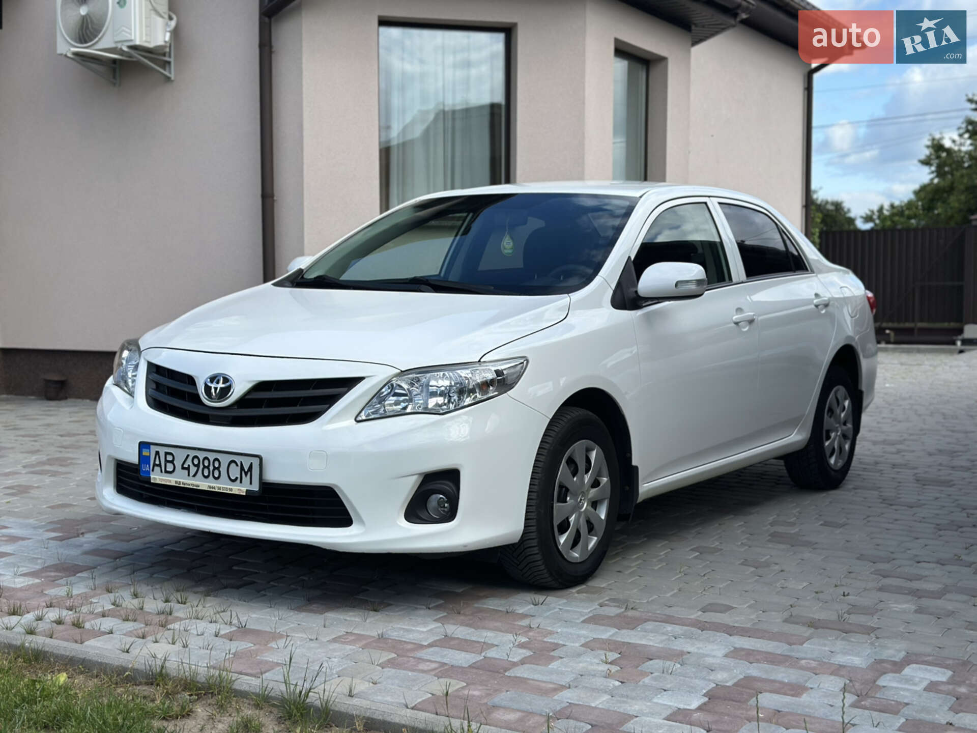 TOYOTA COROLLA 2012