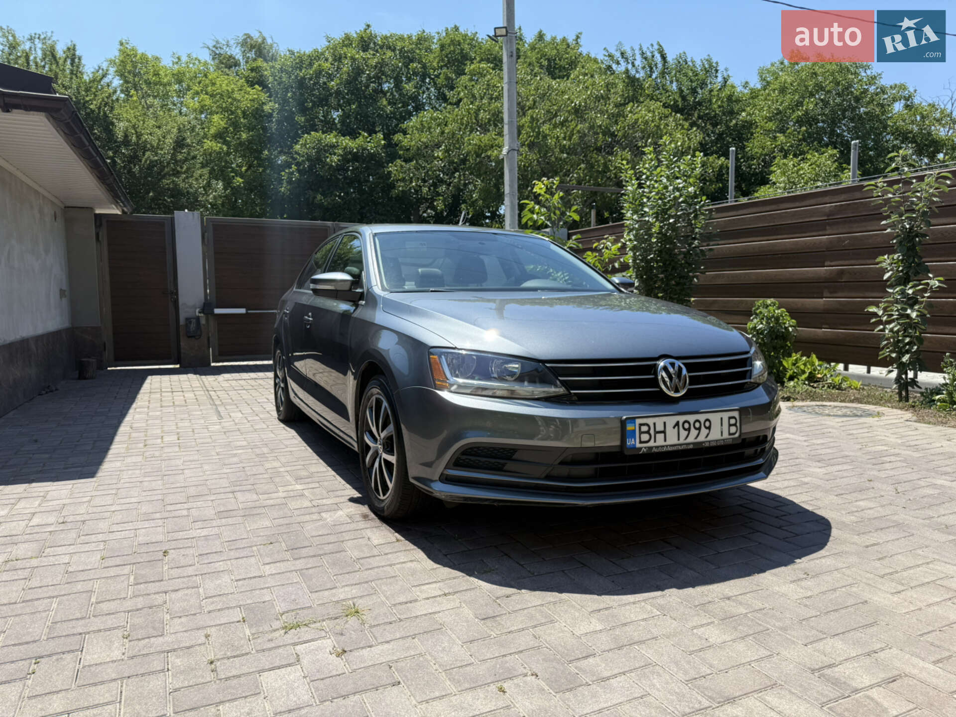VOLKSWAGEN JETTA 2017