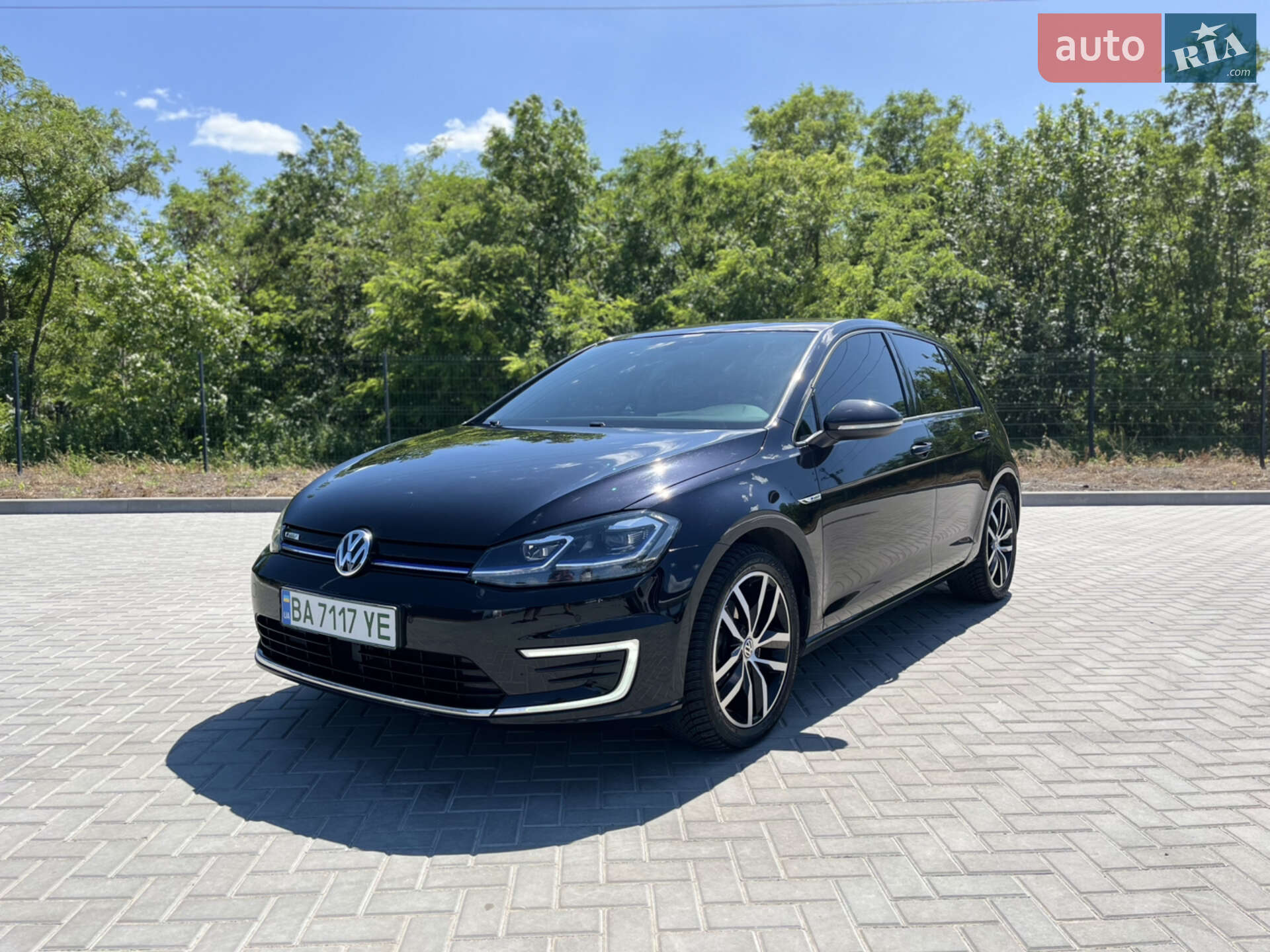 VOLKSWAGEN E-GOLF 2019