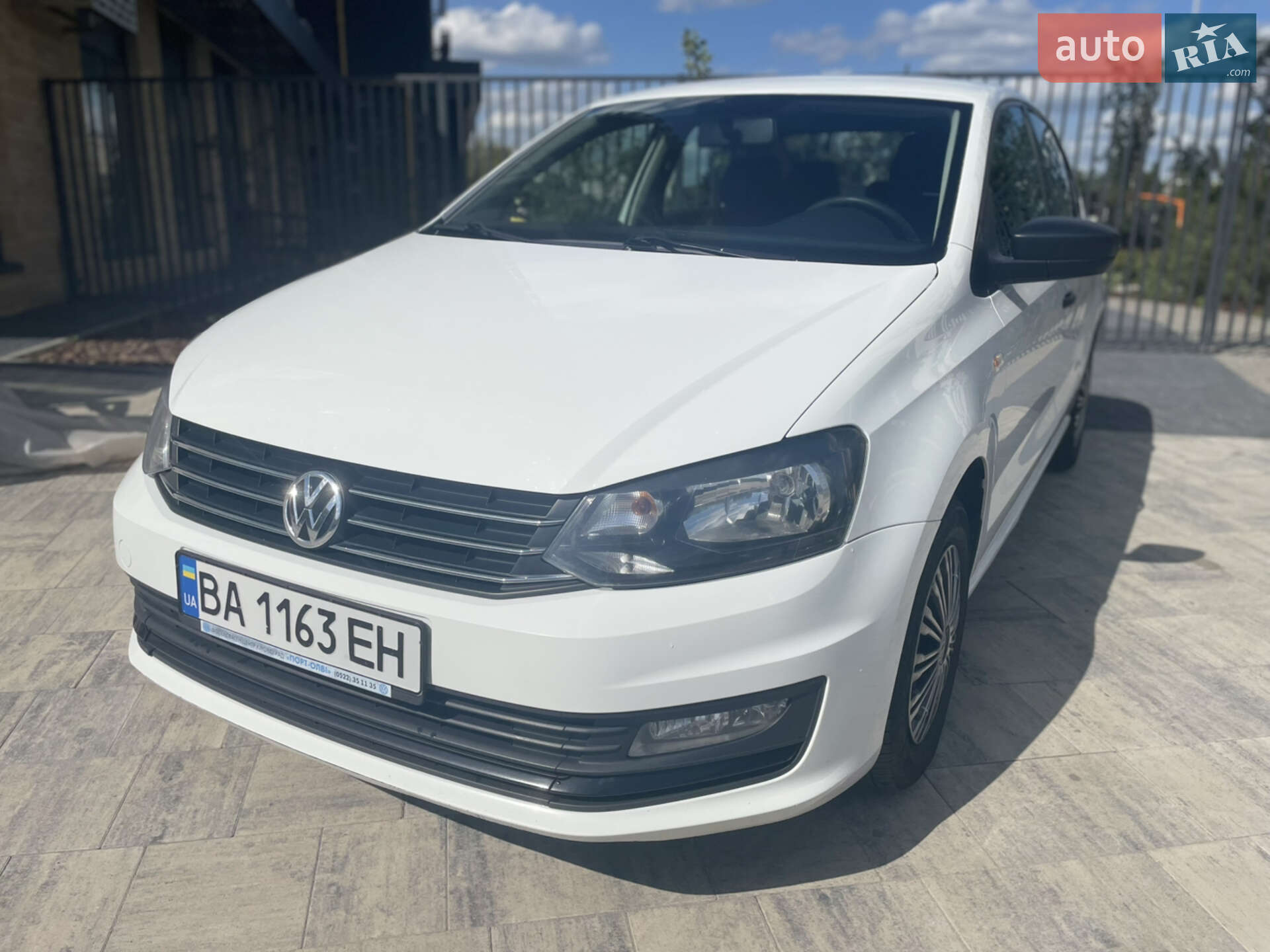 VOLKSWAGEN POLO 2017