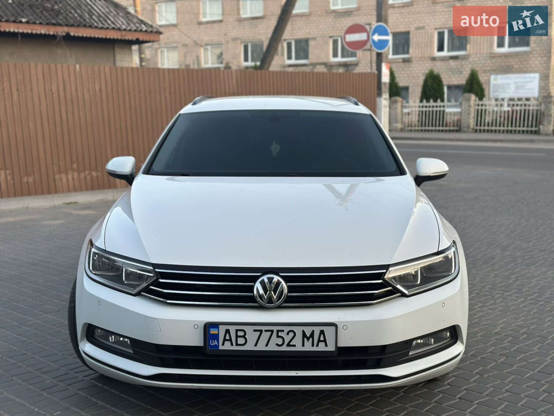 VOLKSWAGEN PASSAT 2017