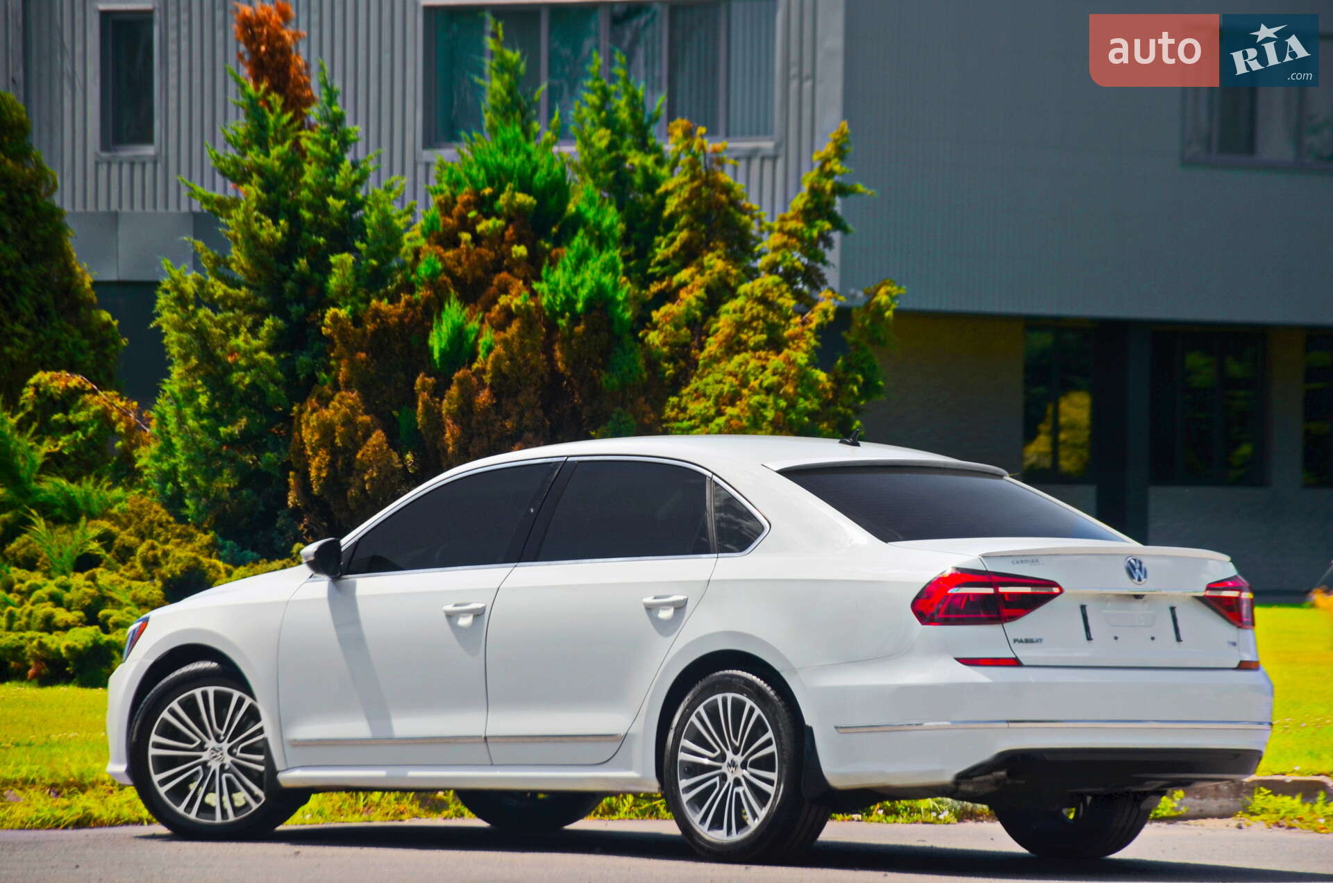 VOLKSWAGEN PASSAT 2018