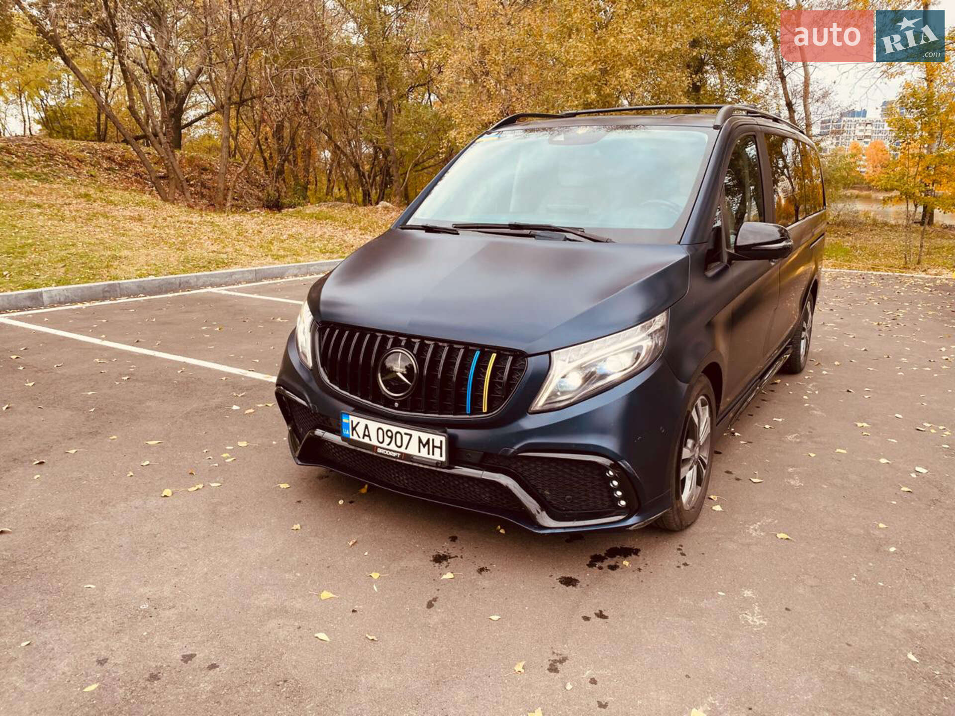 MERCEDES-BENZ V 250 2016