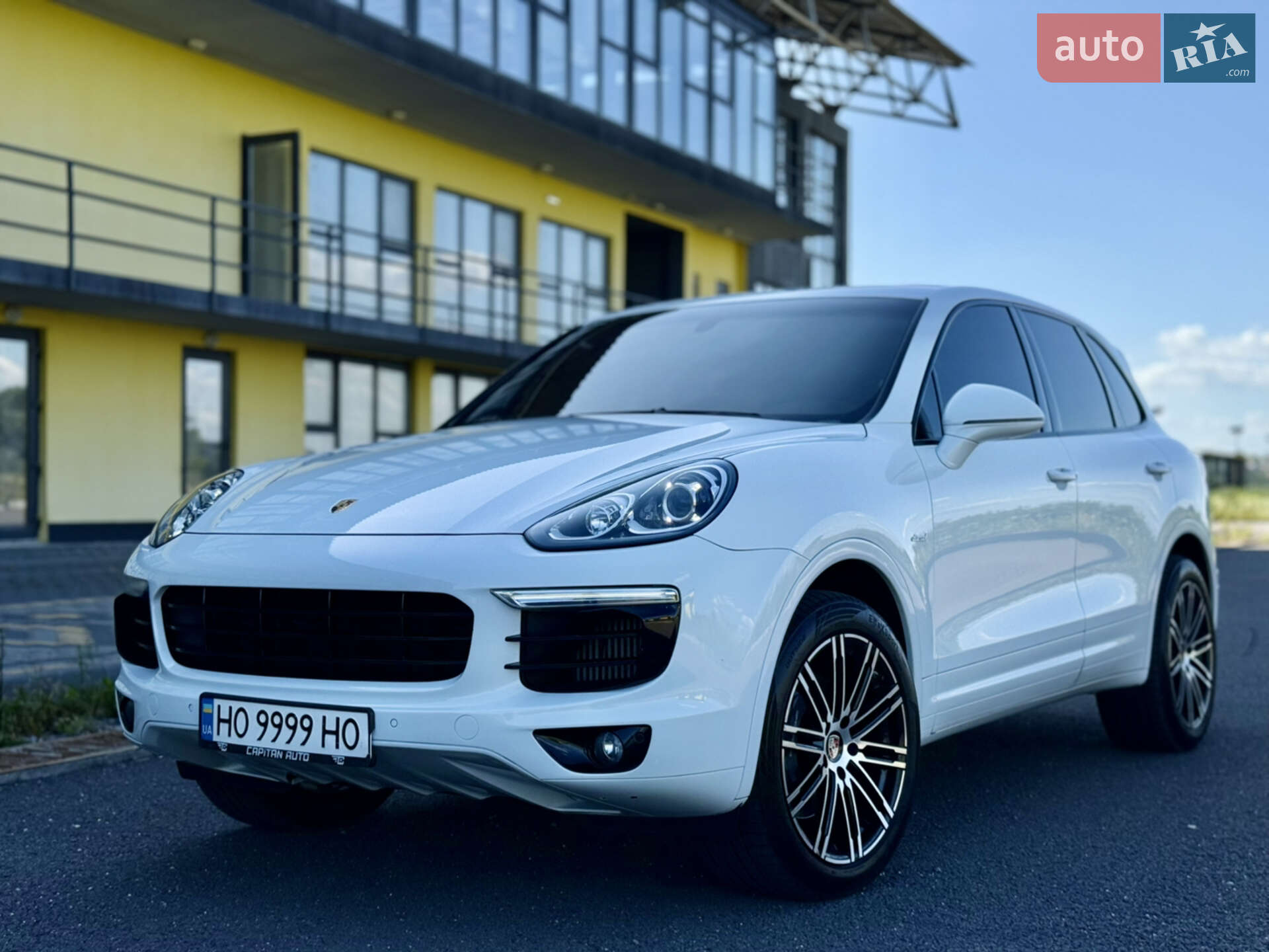 PORSCHE CAYENNE