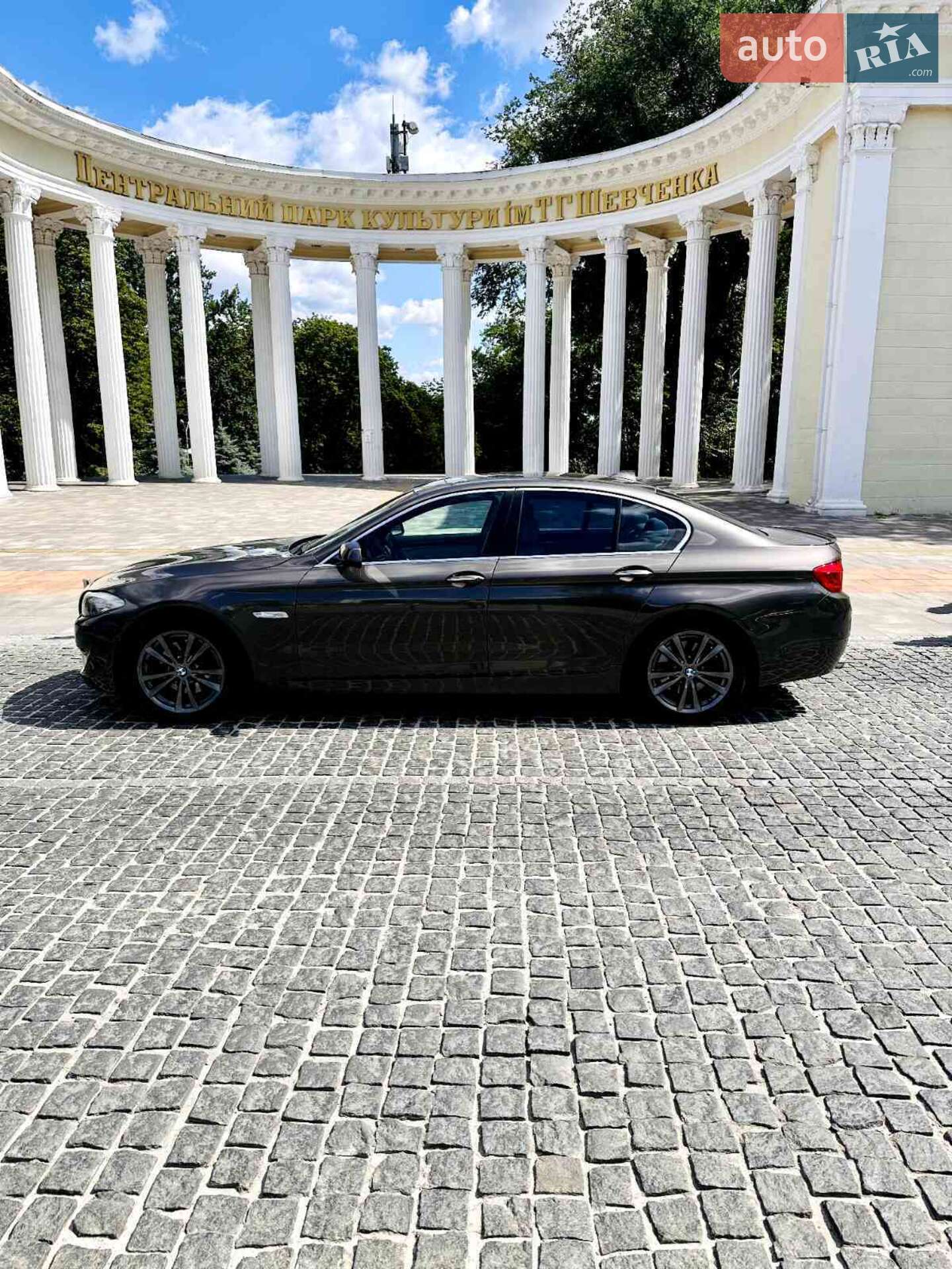BMW 528XI 2012