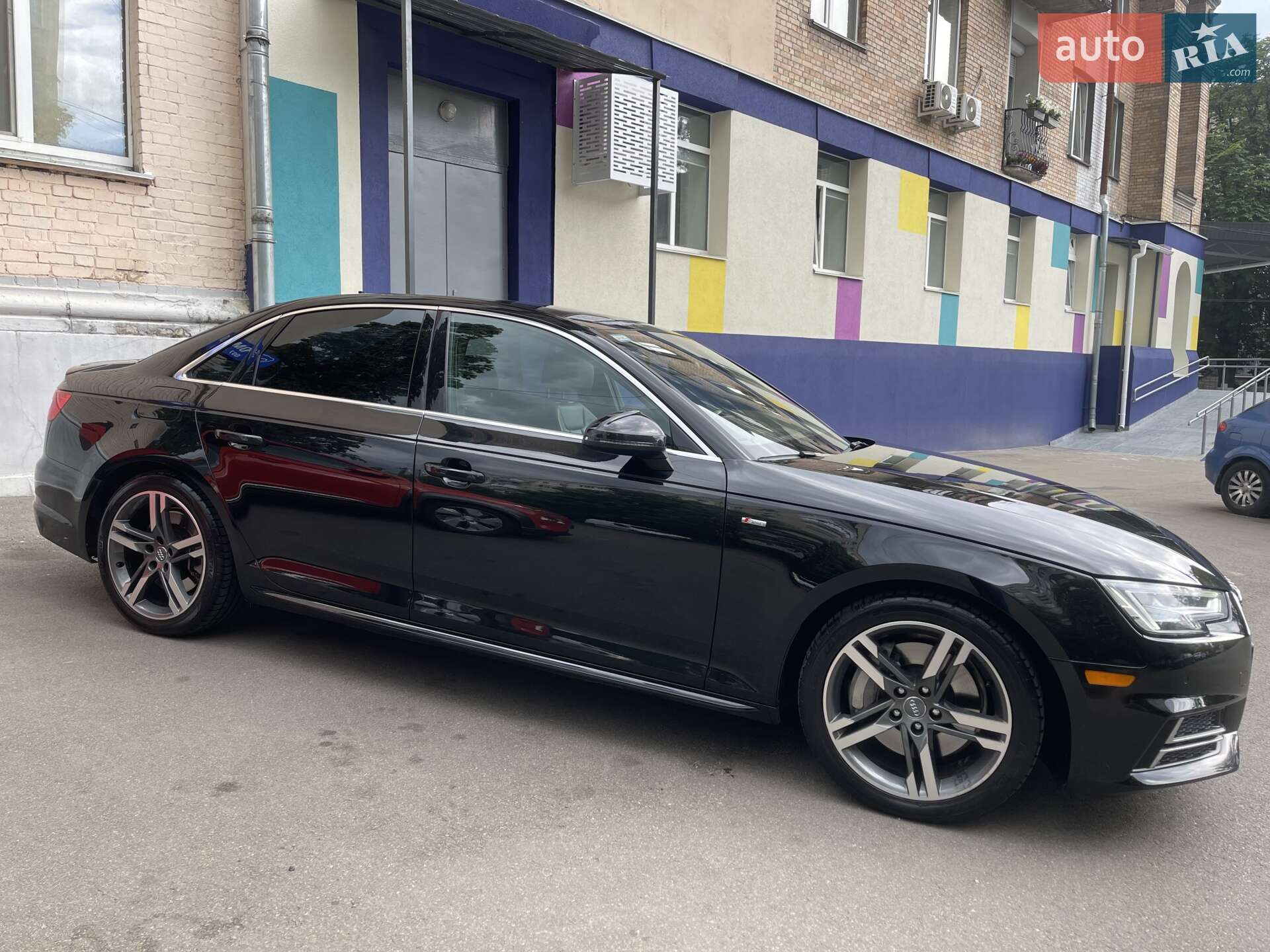 AUDI A4 2017