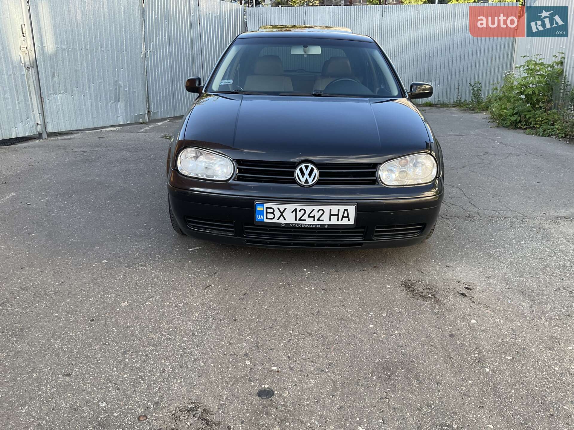 VOLKSWAGEN GOLF 2003