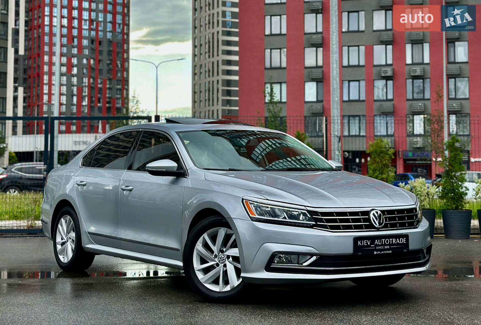 VOLKSWAGEN PASSAT 2018