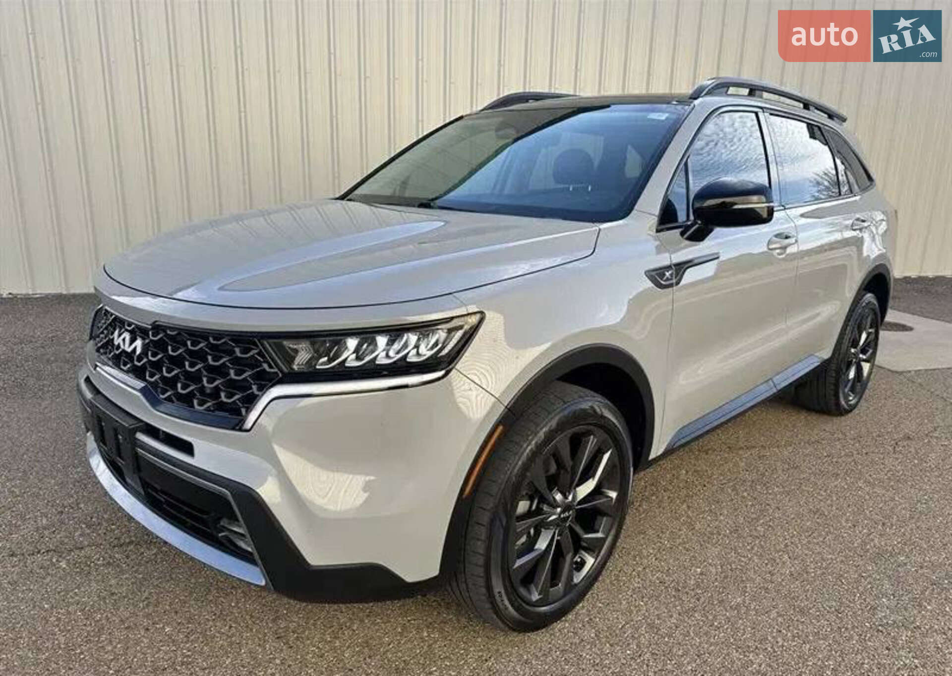 Головне фото звіту автомобіля KIA SORENTO 2022