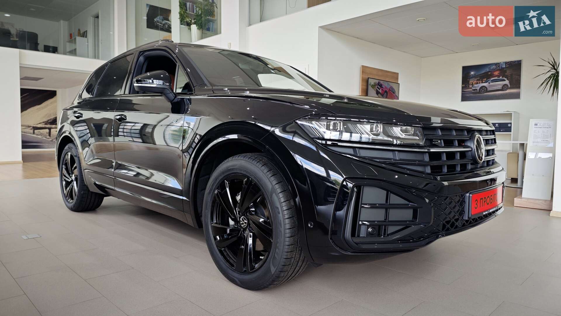 Головне фото звіту автомобіля VOLKSWAGEN TOUAREG 2025