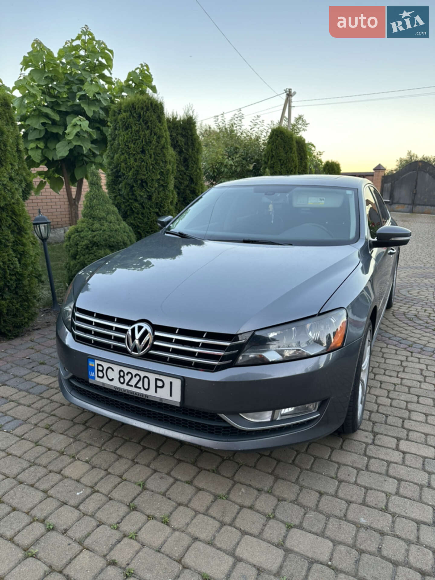 VOLKSWAGEN PASSAT 2013