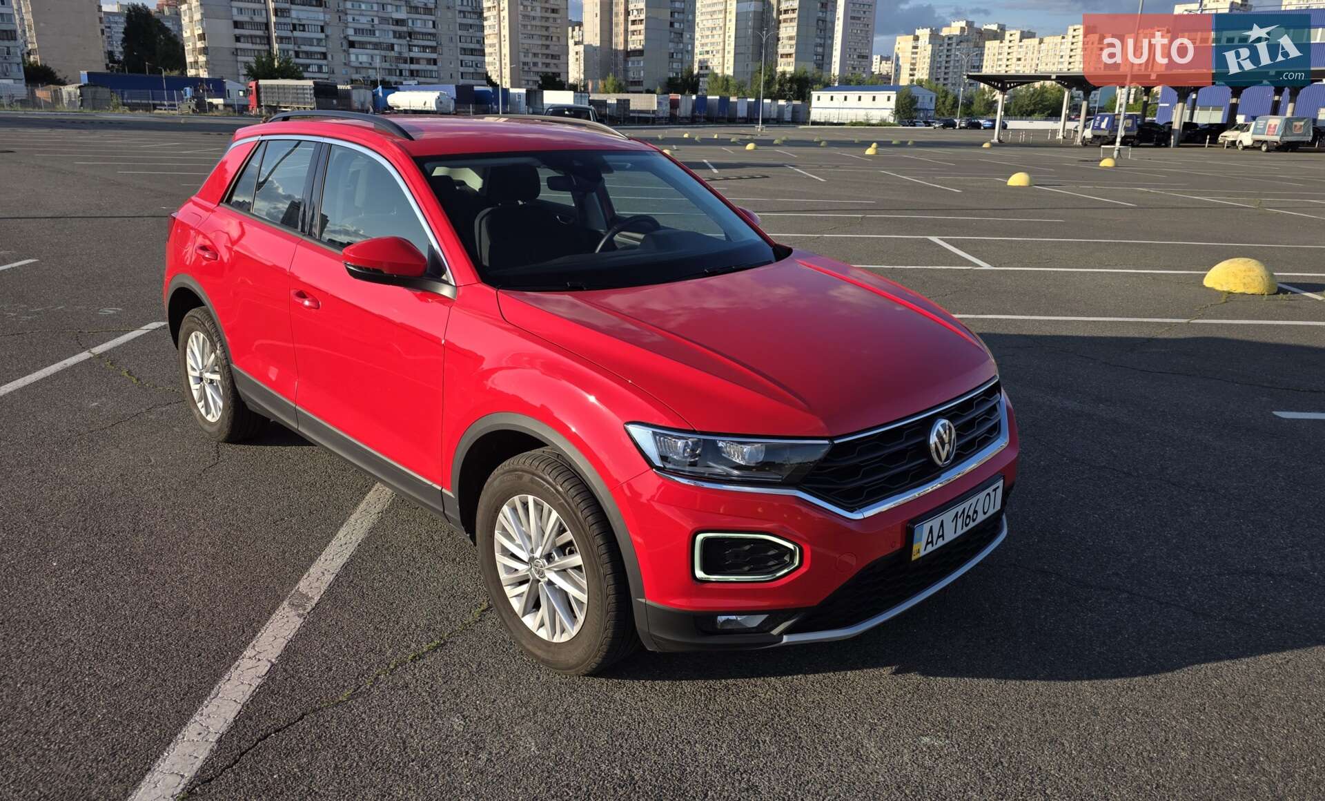 VOLKSWAGEN T-ROC 2019