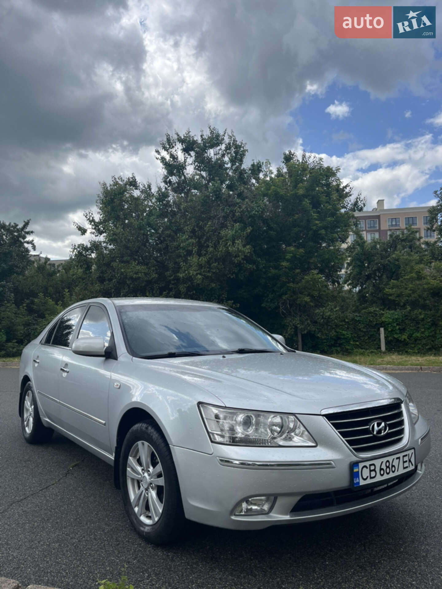 HYUNDAI SONATA