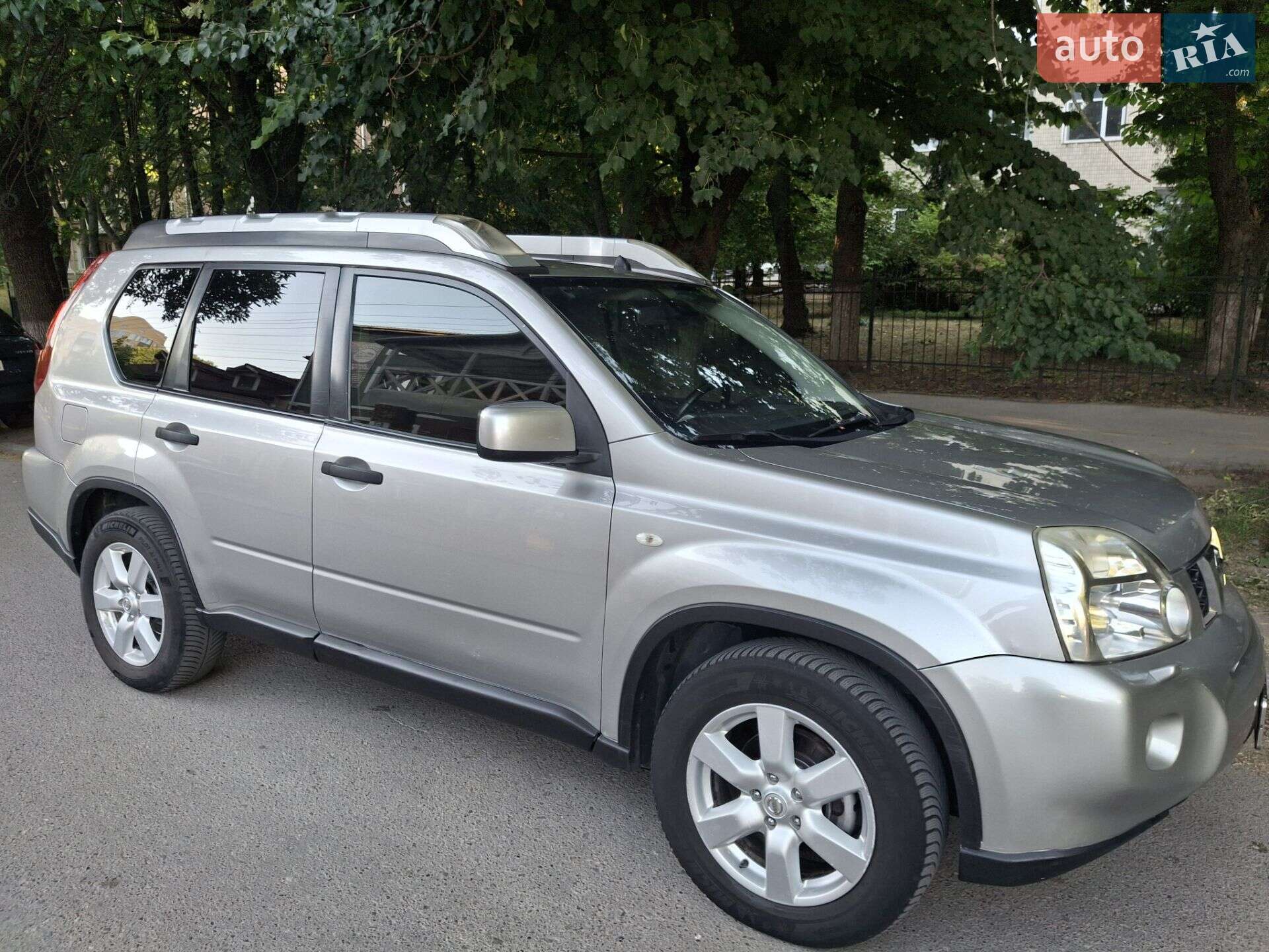 Головне фото звіту автомобіля NISSAN X-TRAIL 2010