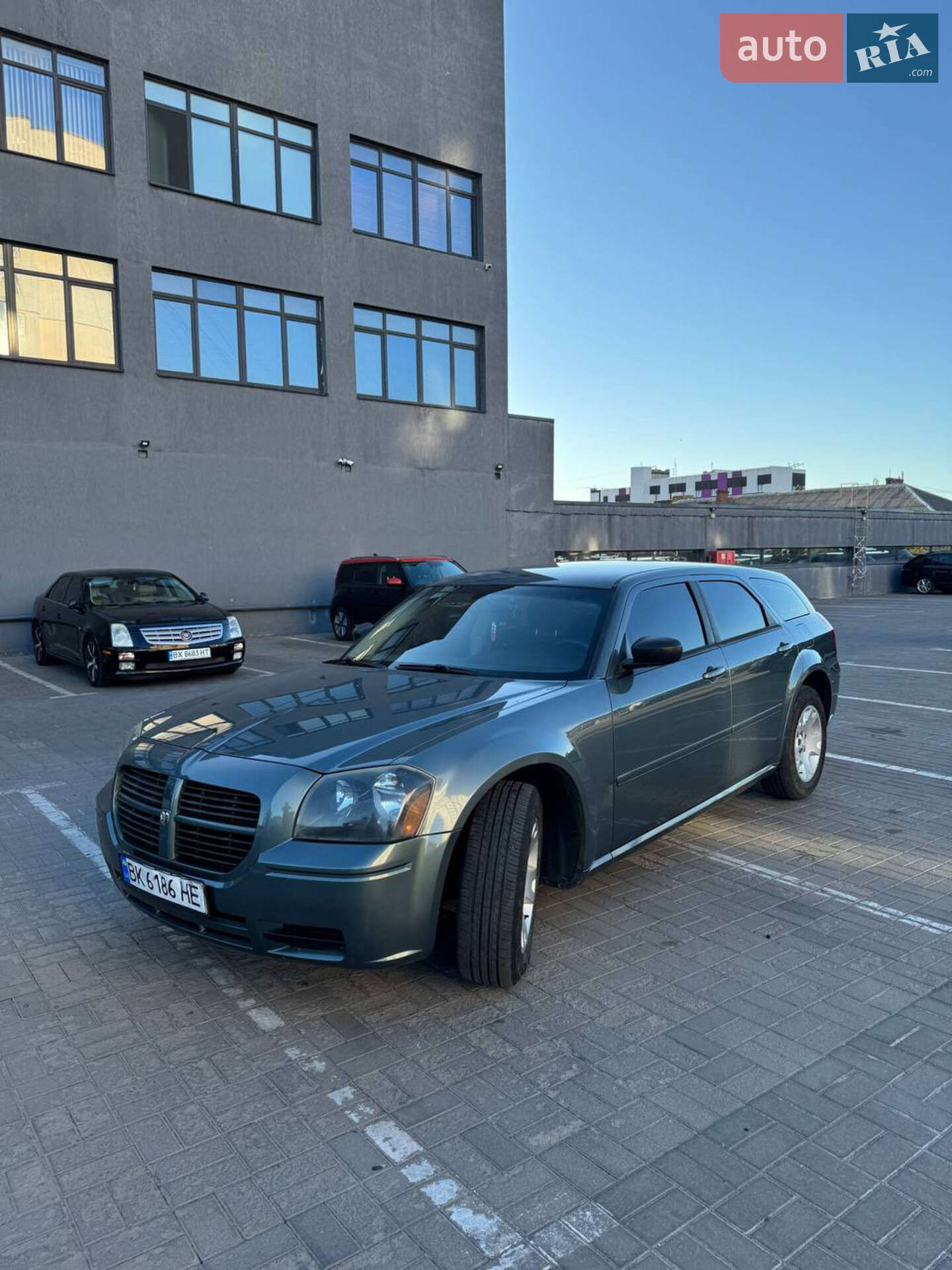 Головне фото звіту автомобіля DODGE MAGNUM 2005