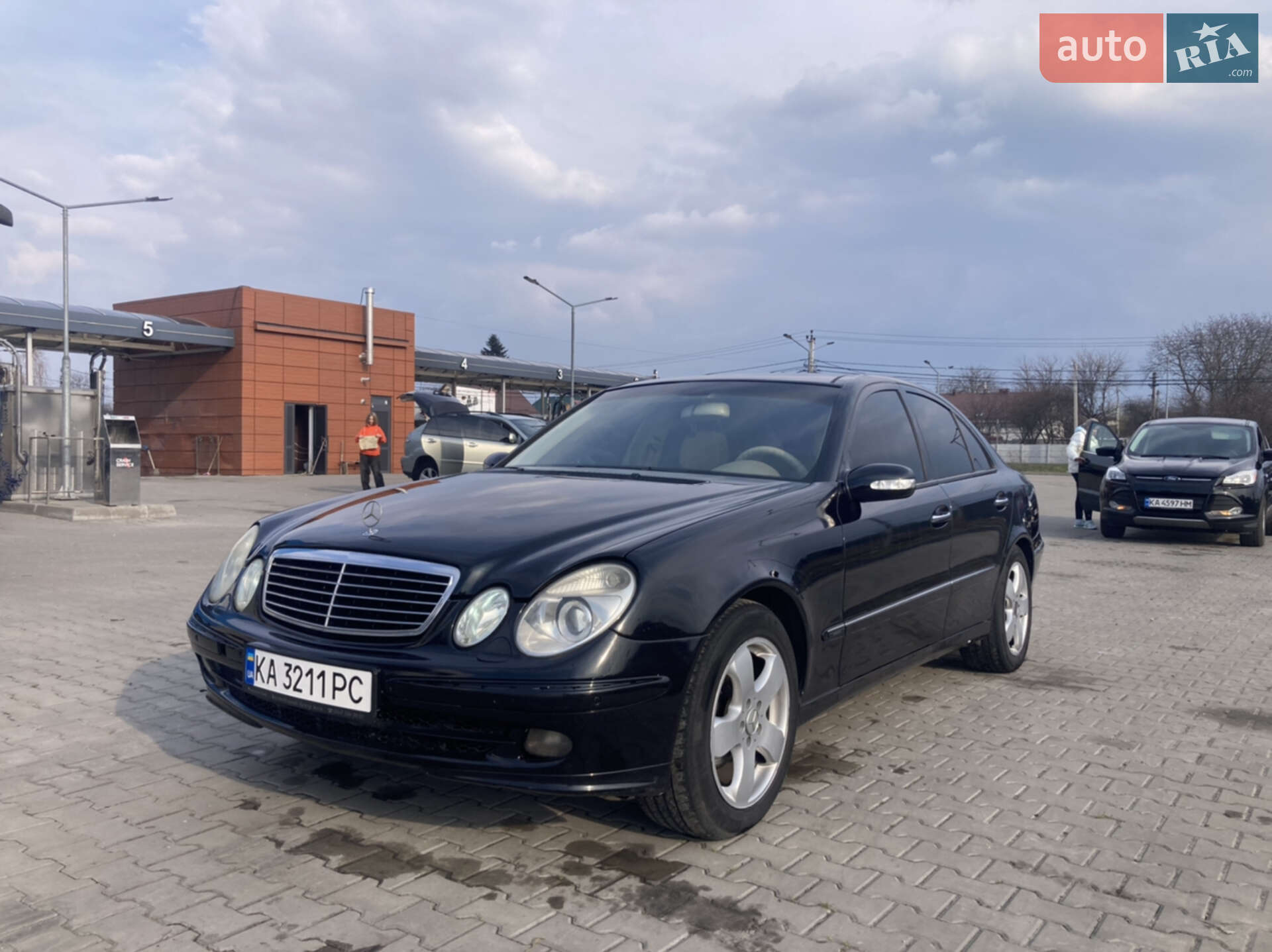 MERCEDES-BENZ 240 2002