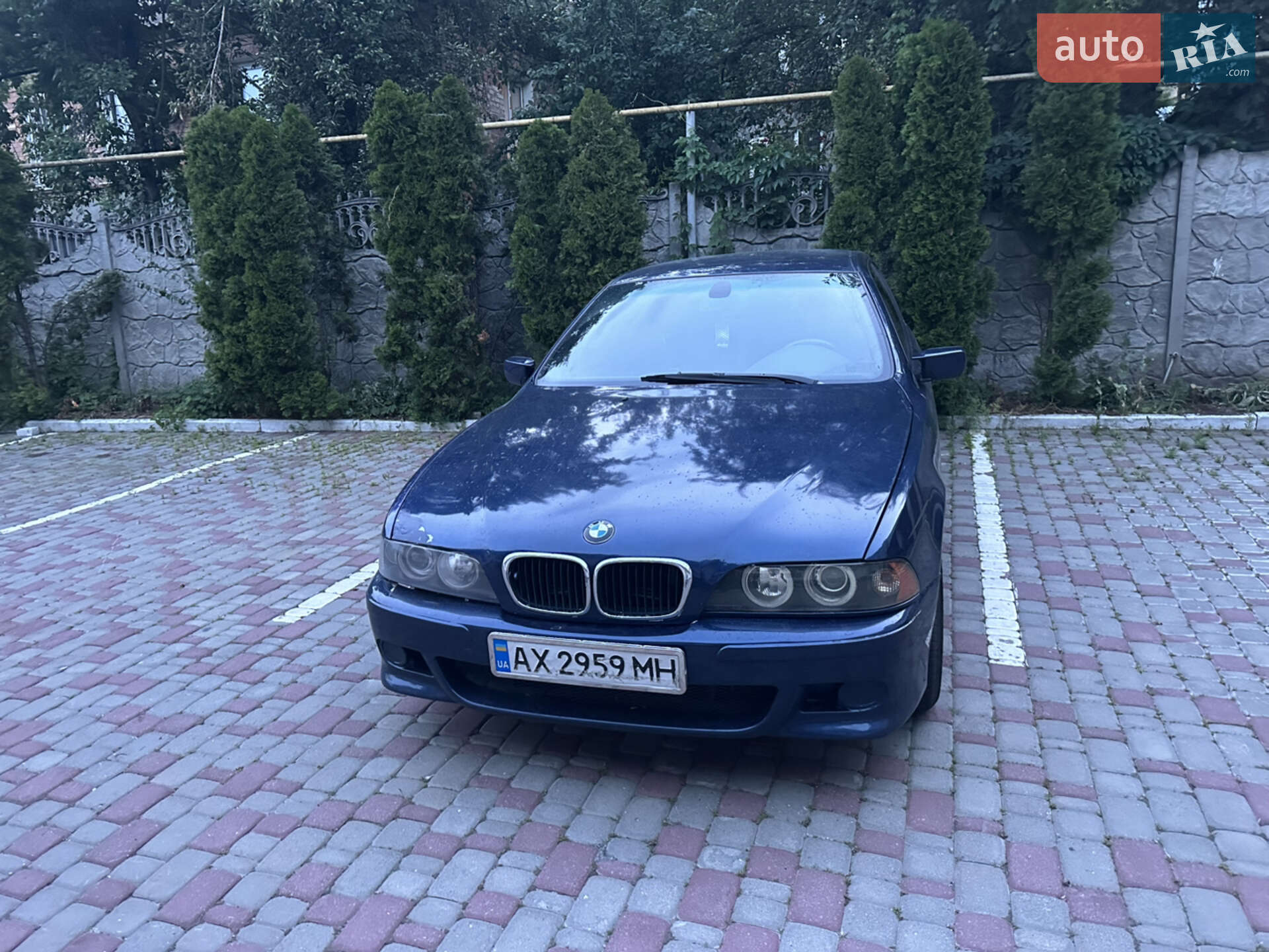 BMW 523I 1998