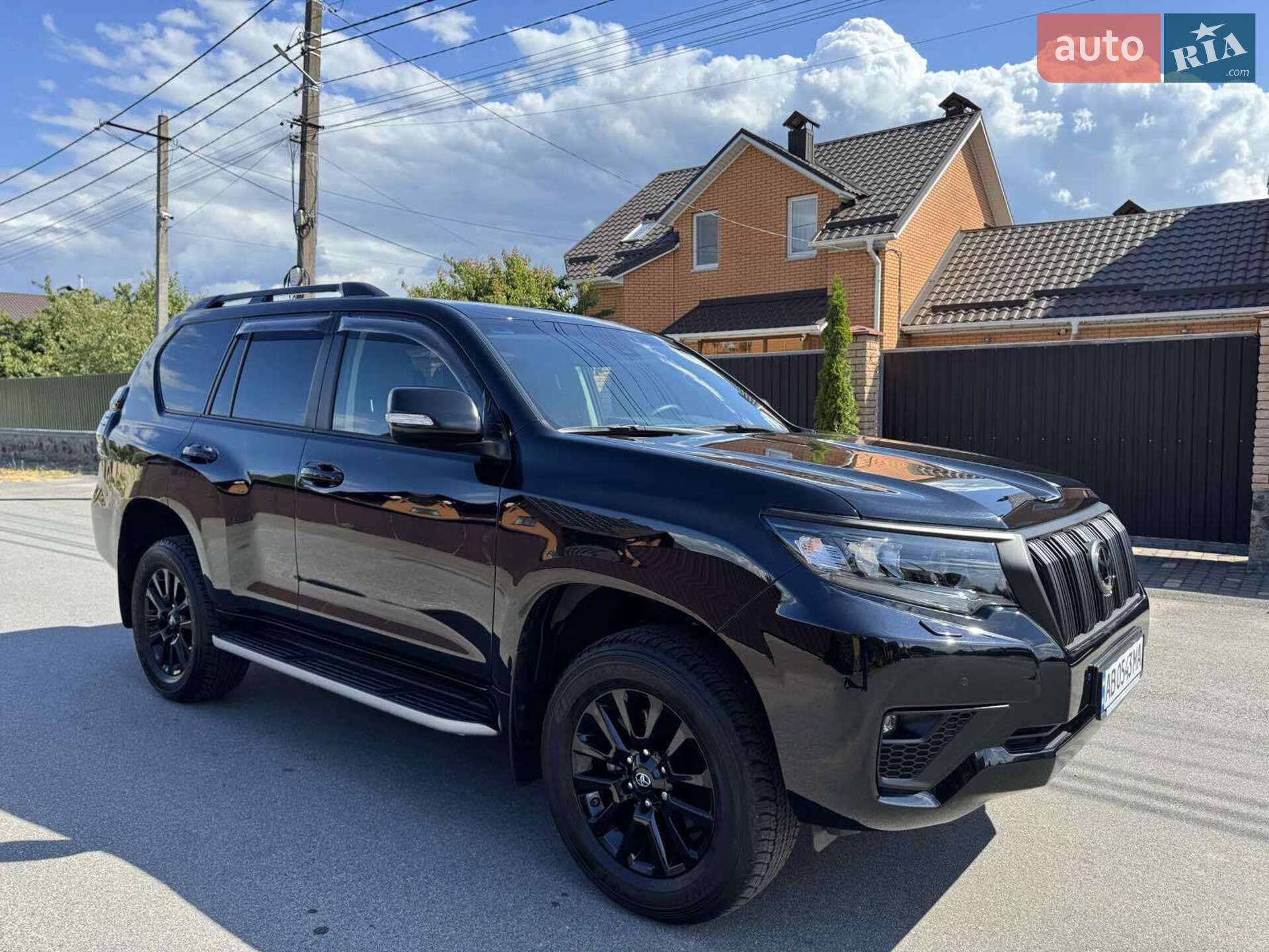 TOYOTA LAND CRUISER 150 2023