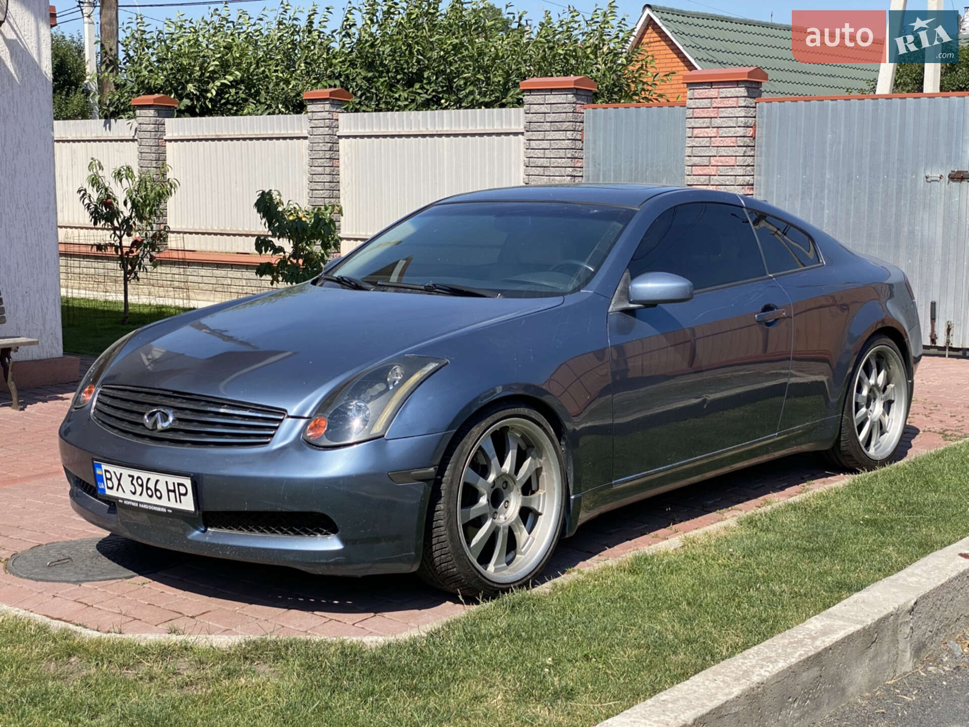 INFINITI G35 2005