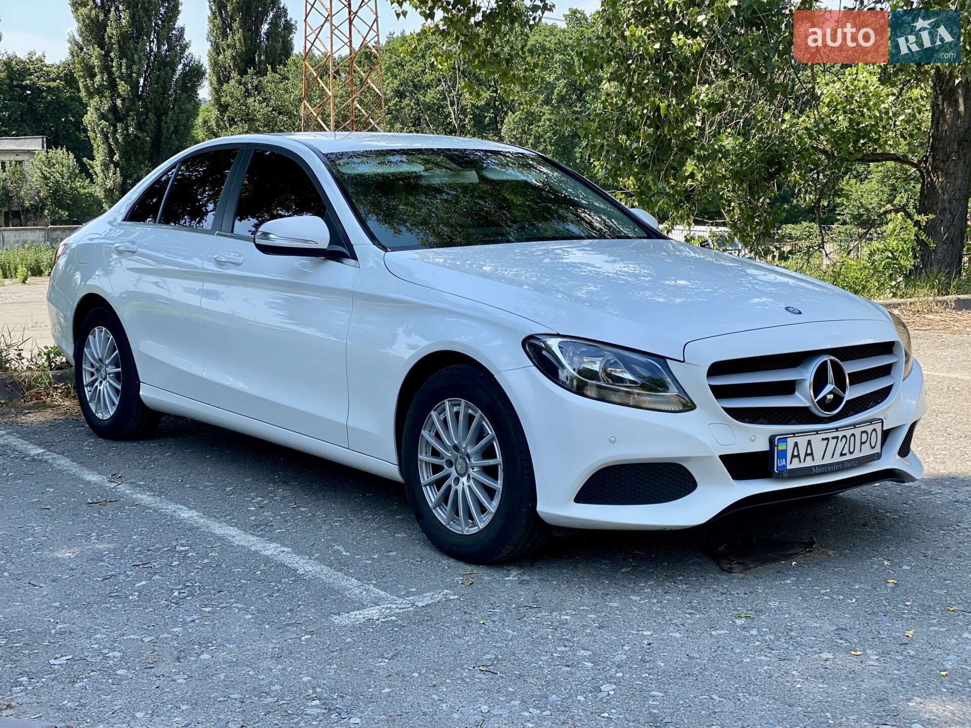 MERCEDES-BENZ C 220 D 2015