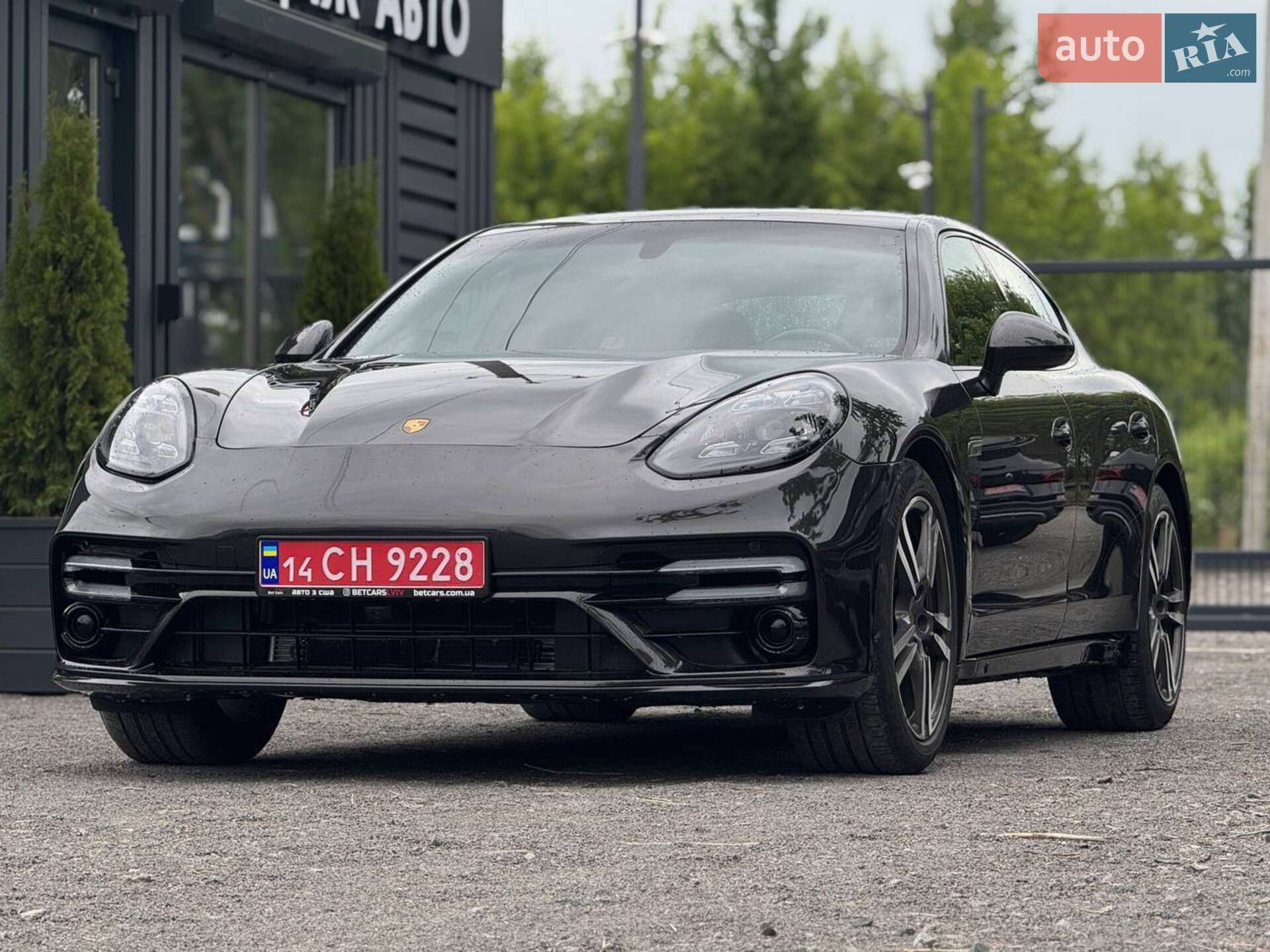 Головне фото звіту автомобіля PORSCHE PANAMERA 2015