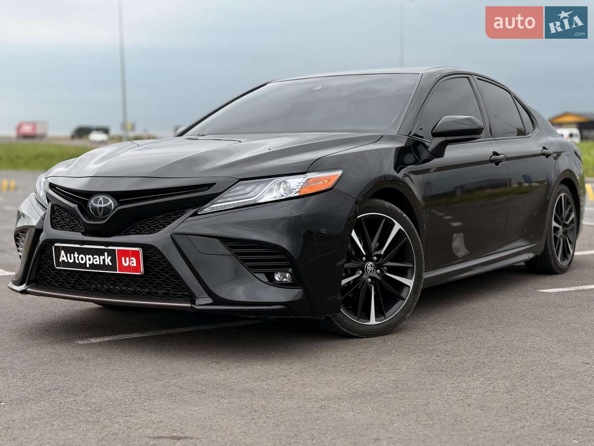 TOYOTA CAMRY