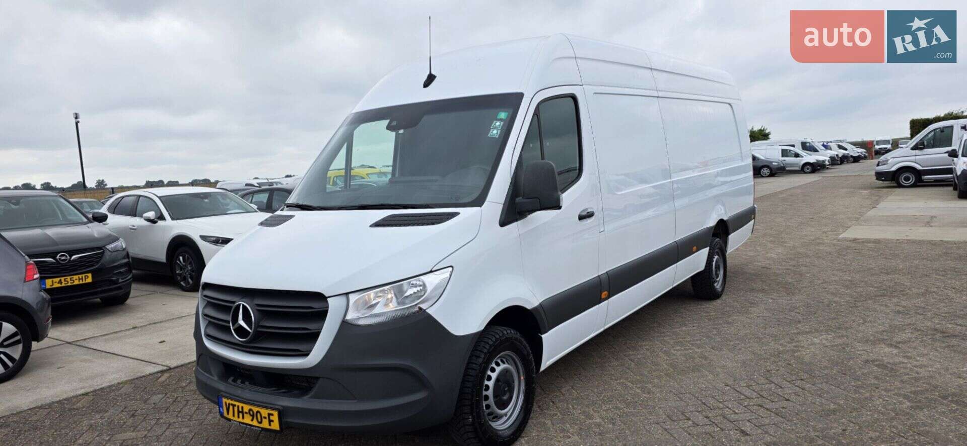 MERCEDES-BENZ SPRINTER 317 CDI 2022