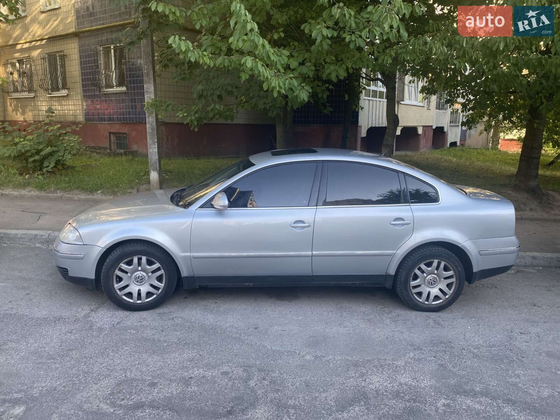 VOLKSWAGEN PASSAT 2003